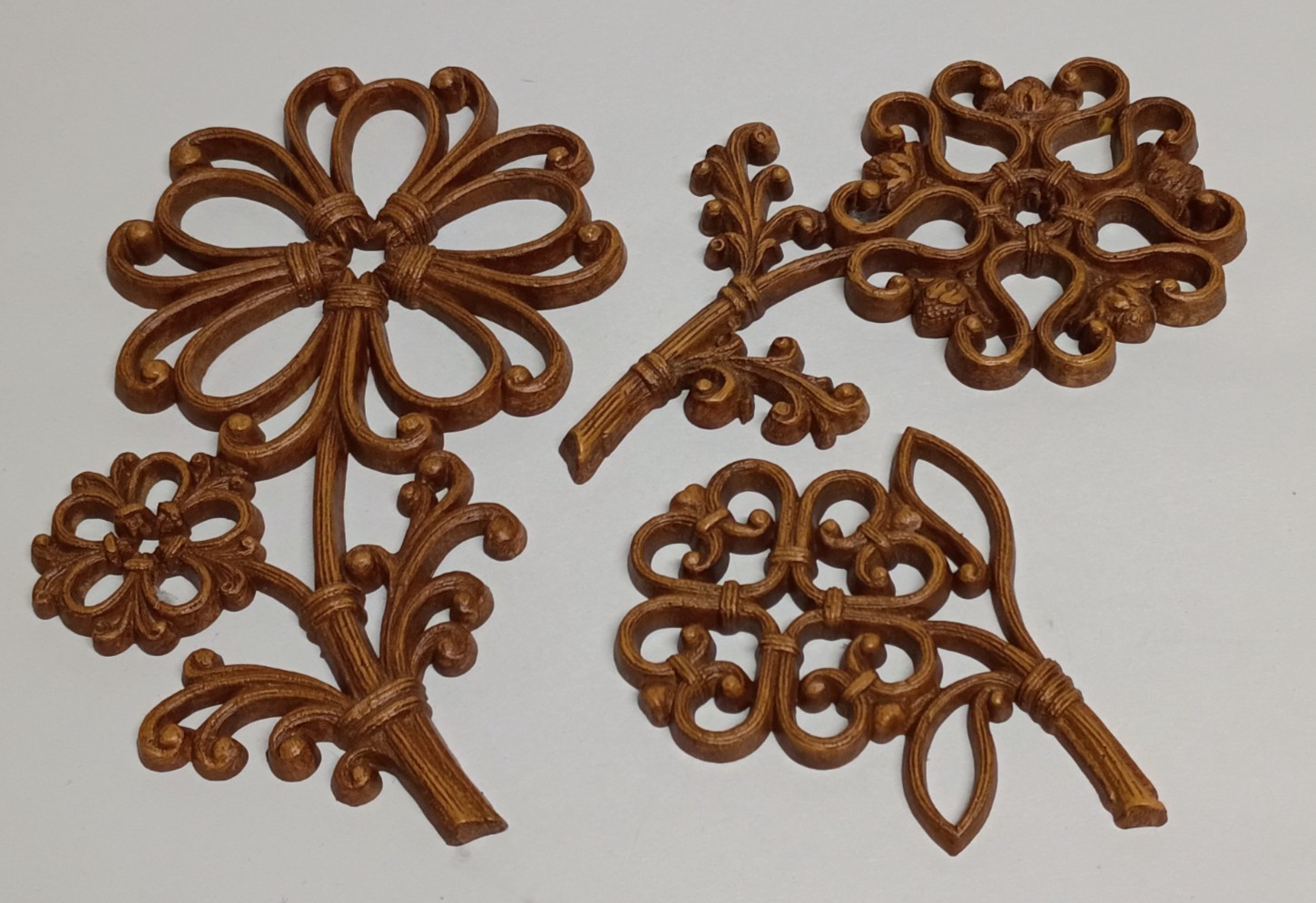 Homeco 1978 Floral Wall Hangings Dart Industries Wood Look