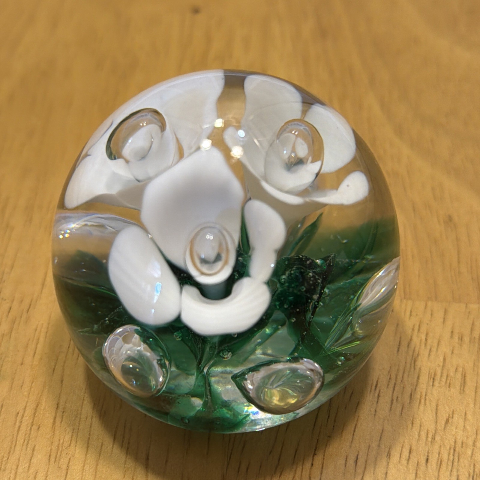 Joe St Clair???  Paperweight Green/White Trumpet Flowers Controlled Bubbles