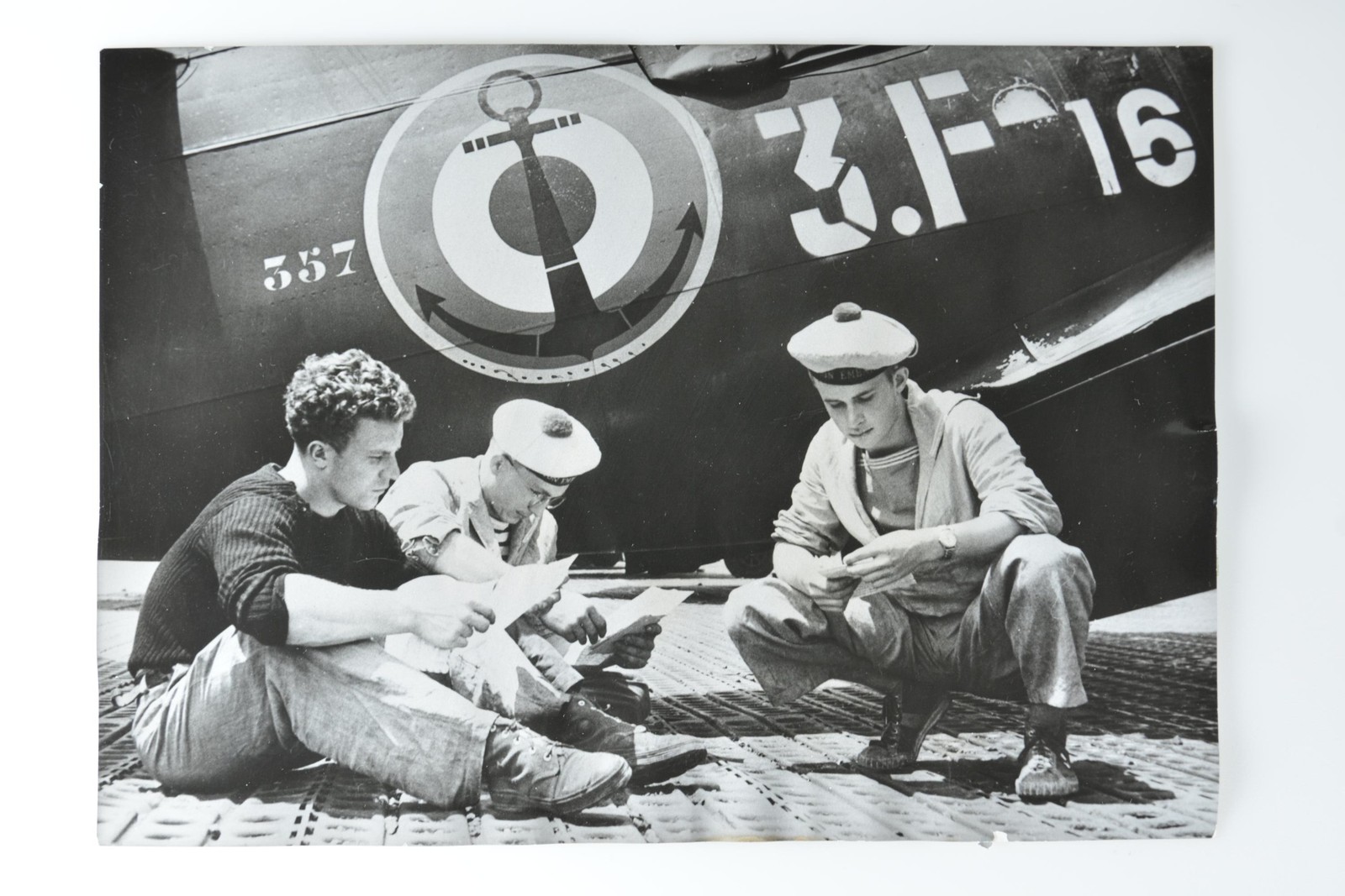 French Sailors Reading Mail Arromanches Aircraft 3.f-16 Dien Bien Phu 1954 Photo