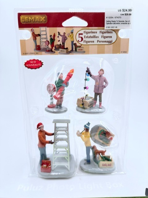 Lemax 2021 Getting Ready To Decorate #12030 Set of 4 Christmas Village