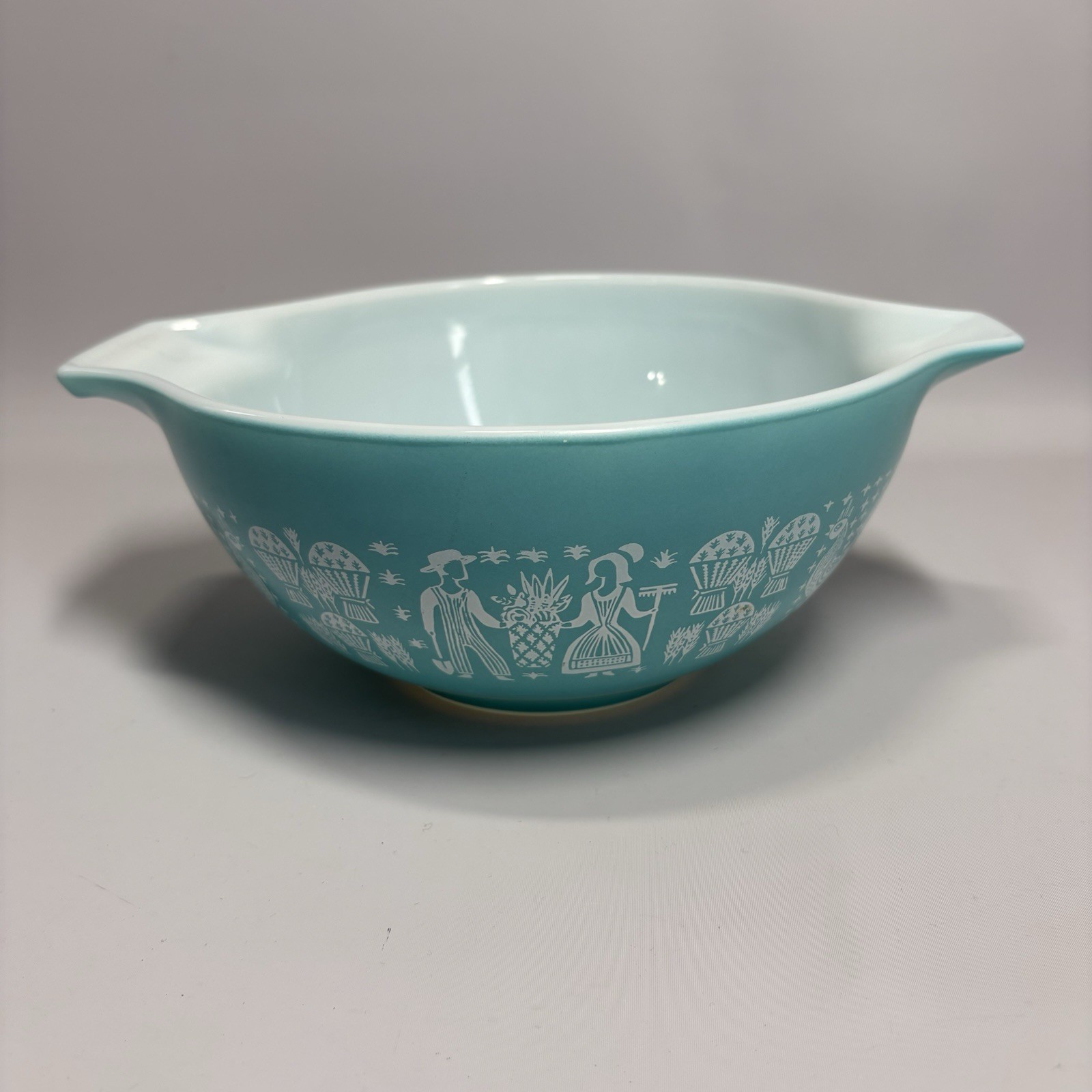 Pyrex #442 Amish Butterprint Turquoise Cinderella 1-1/2 Qt Mixing Bowl