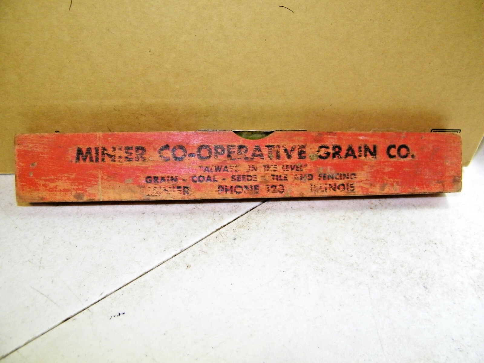 Vintage MINIER CO-OP FARMERS GRAIN CO. 12\