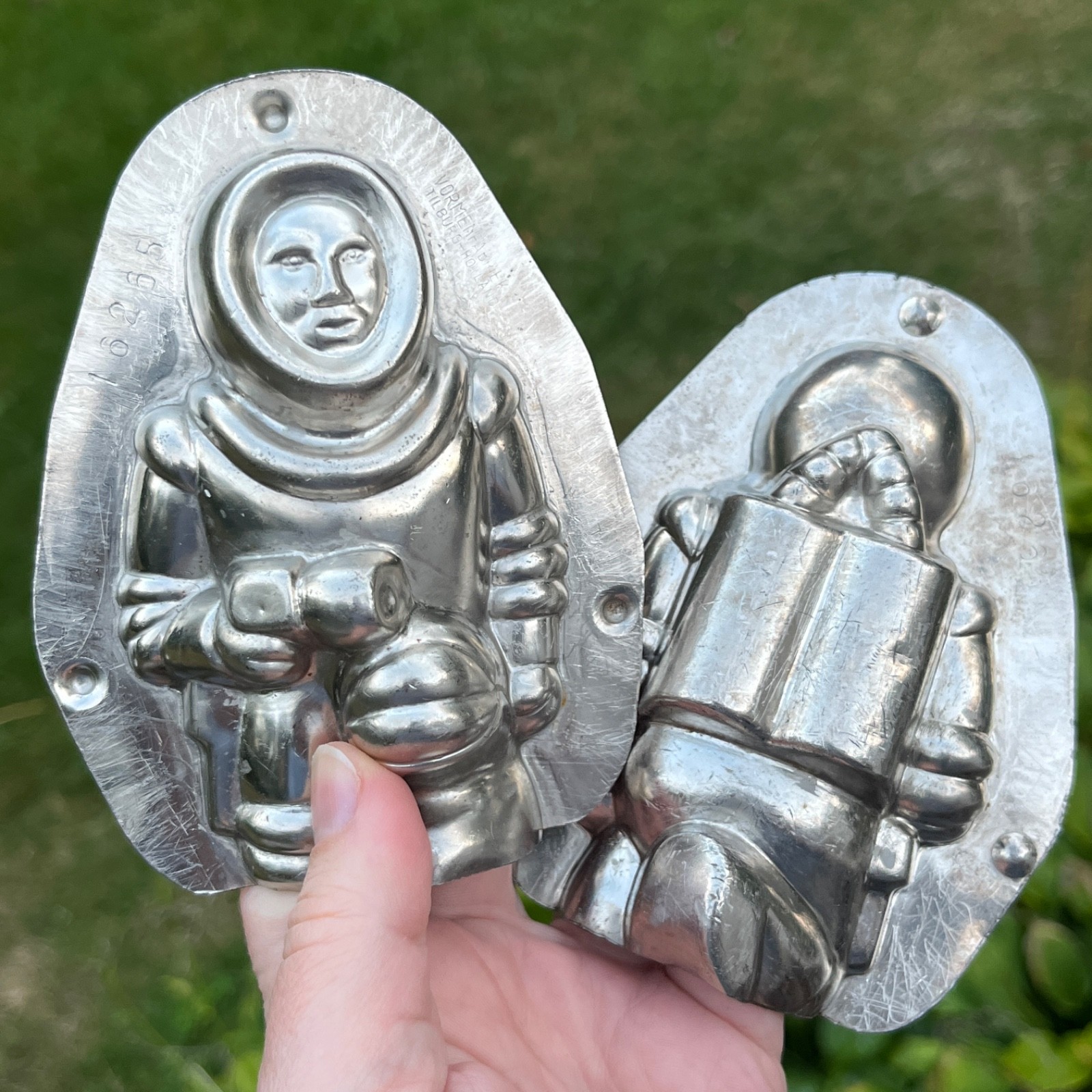 Vintage Vormenfabriek Holland ASTRONAUT Space Man w/ Raygun Chocolate Candy Mold
