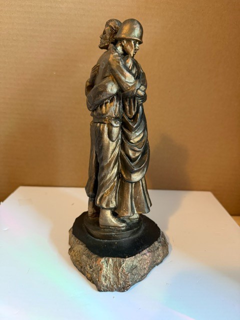Authentic Timothy P Schmalz Lest We Forget Military Jesus Statue Figurine TPS