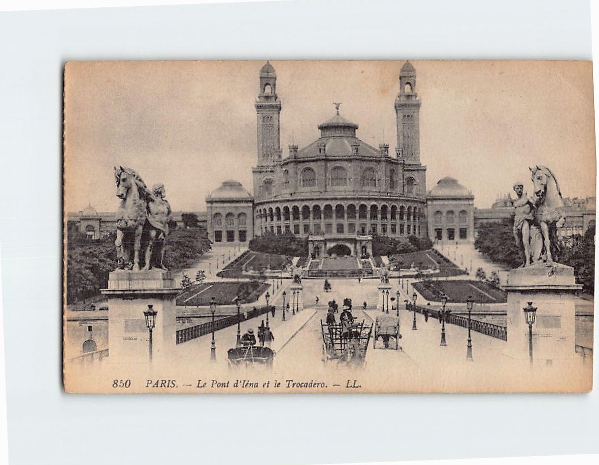 Postcard Le Pont d Iina et le Trocadero Paris France