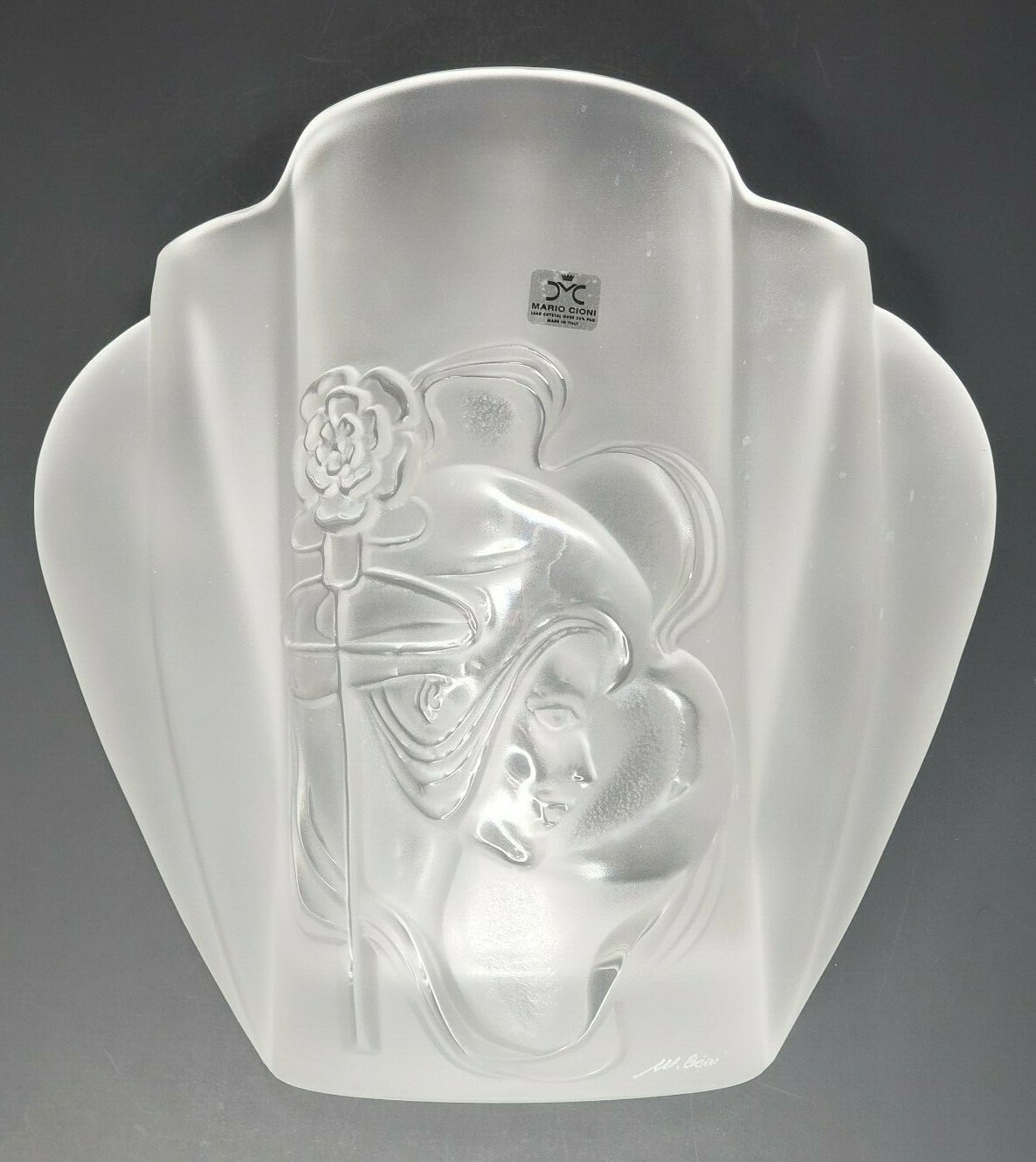 1980s Art Deco Mario Cioni Crystal Woman Vase frost signed/etched by the artist 1980s Art Deco Mario Cioni Crystal Woman Vase frost signed/etched by the artist