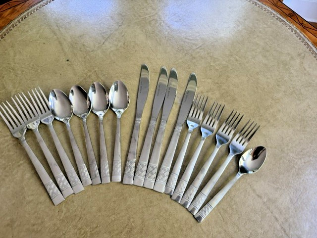 PIERMONT mainstays basketweave band strip flatware odd lot 16 pieces