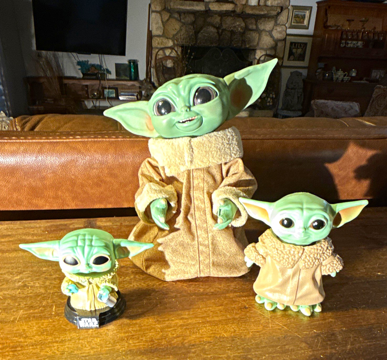 Hasbro, Funko Pop and Star Wars The Mandalorian Grogu Figure