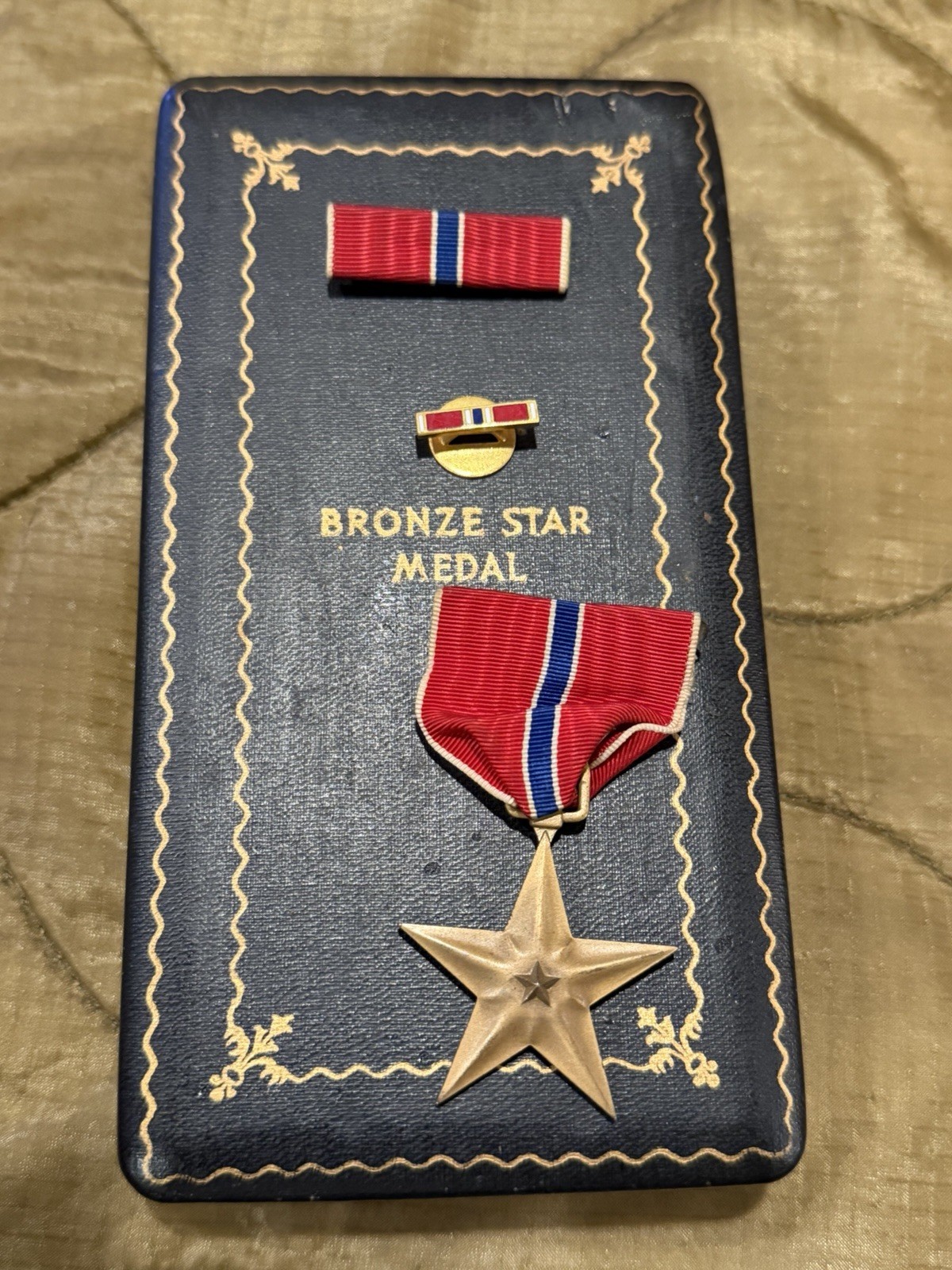 WW2 Era Bronze Star Medal w Coffin Case - Slot Brooch - US Army WWII Korea