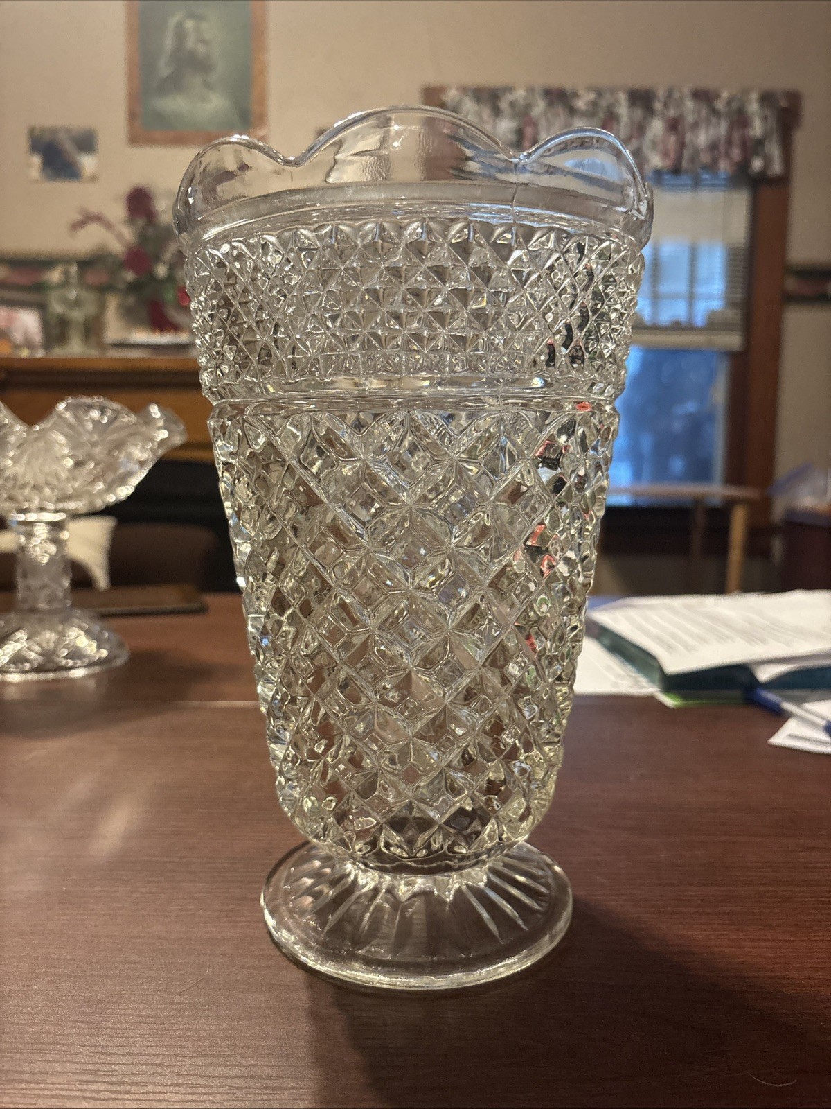 Vintage Anchor Hocking Wexford glass Vase Beautiful Diamond Cut Scalloped Rim
