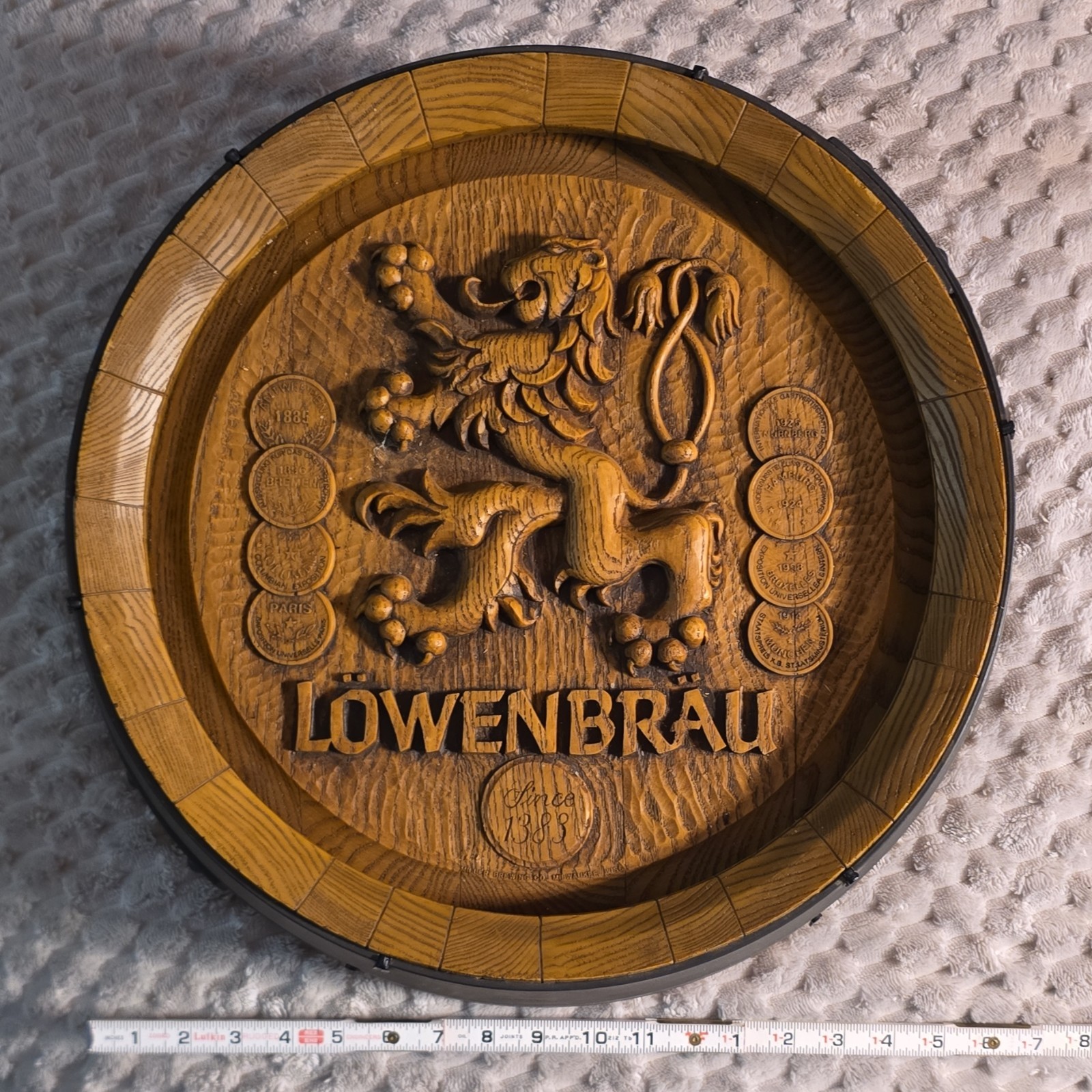 VTG Lowenbrau Beer Barrel Sign Faux Wood Keg Plaque Lion Crest Bar Man Cave 18\