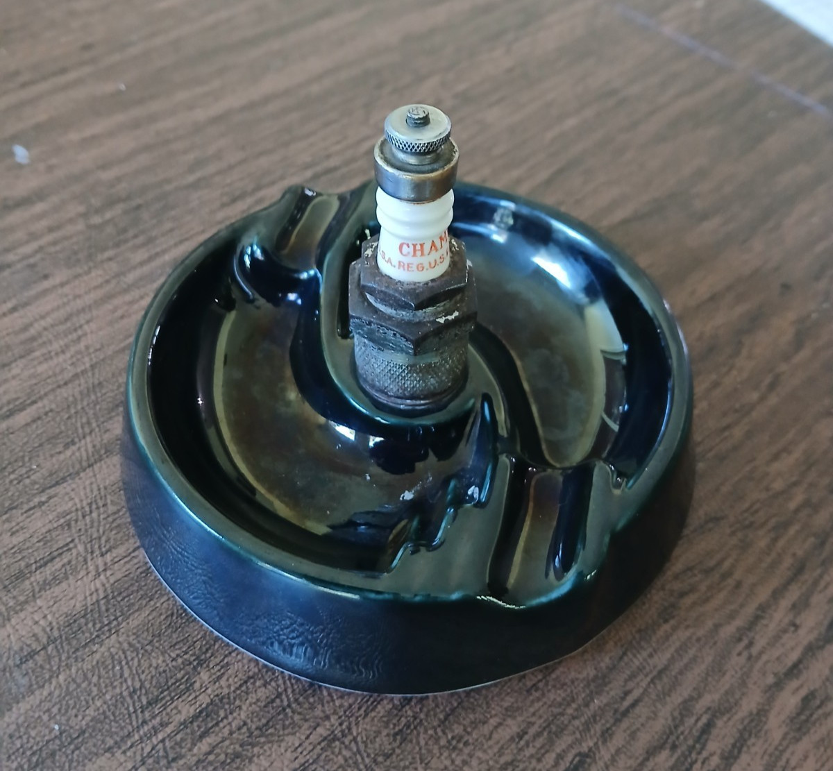 Vintage Art Deco Champion Spark Plug Sillimanite Ashtray