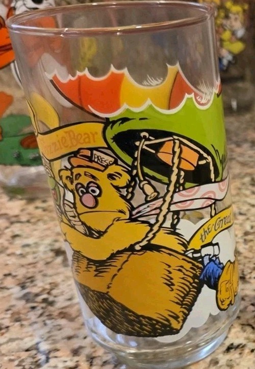 Vintage 1981 McDonalds The Great Muppet Caper 16 oz. Glass. 