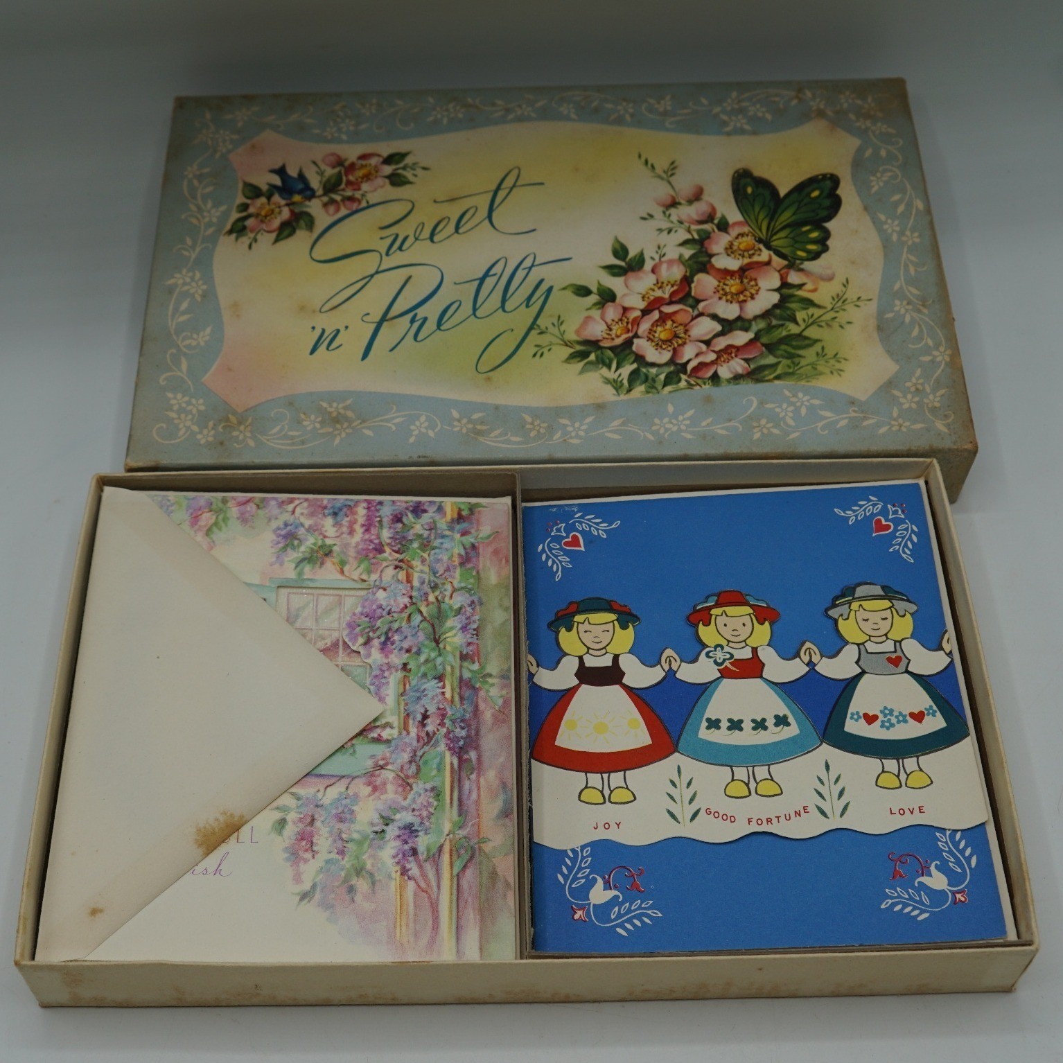 Vintage Sweet n Pretty Boxed Greeting Cards 19 Count Floral Mid Century Ephemera Vintage Sweet n Pretty Boxed Greeting Cards 19 Count Floral Mid Century Ephemera