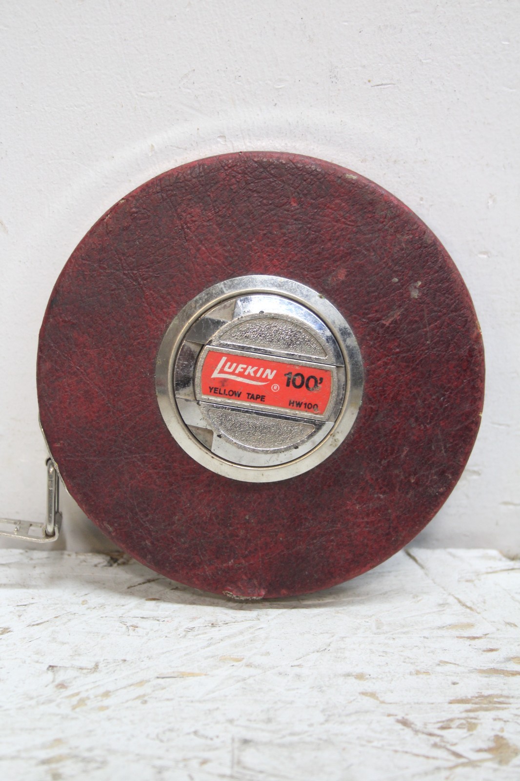 Vintage Lufkin 100\