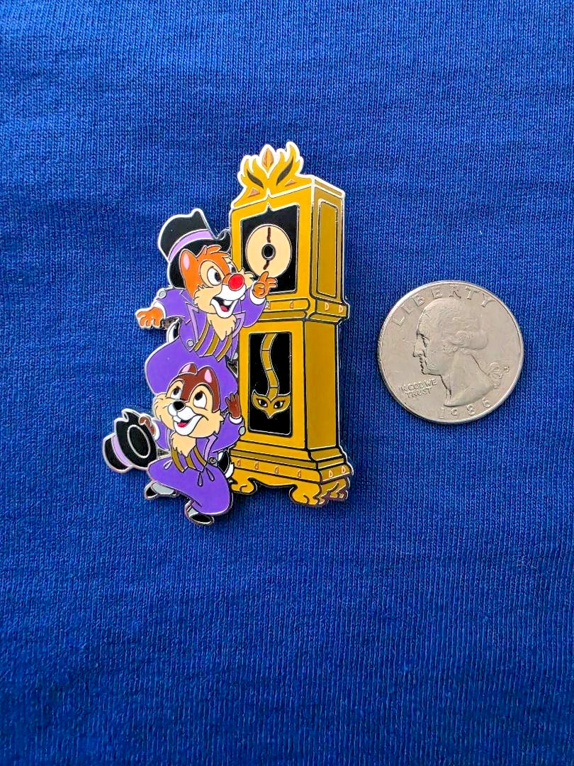 DLP - Chip and Dale - Phantom Manor Grandfather Clock Haunted Mansion DISNEY PIN