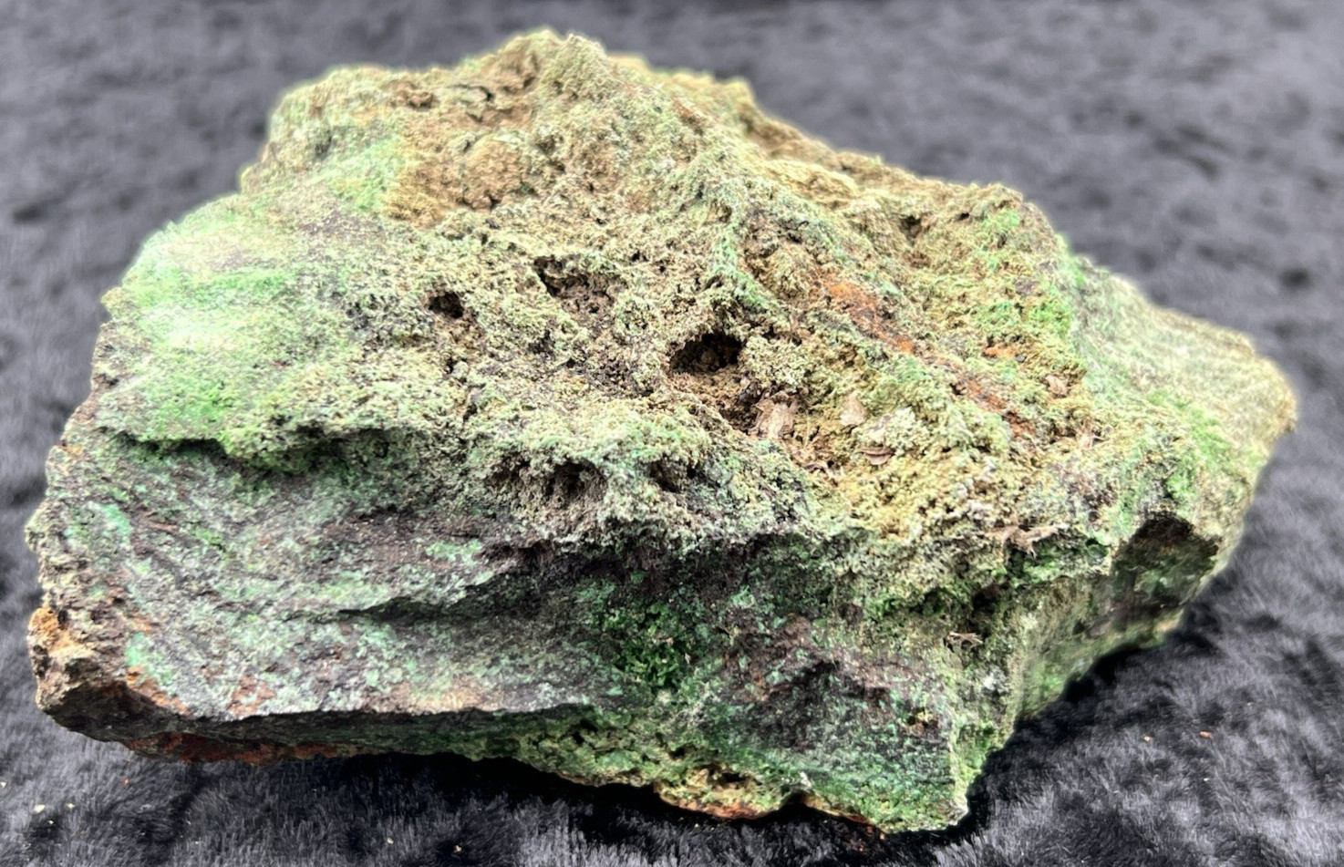 Green Cuprian Austinite Ojuela Mine, Mapimi,  Durango, Mexico.  WT: 1 Lb. 8.1 oz