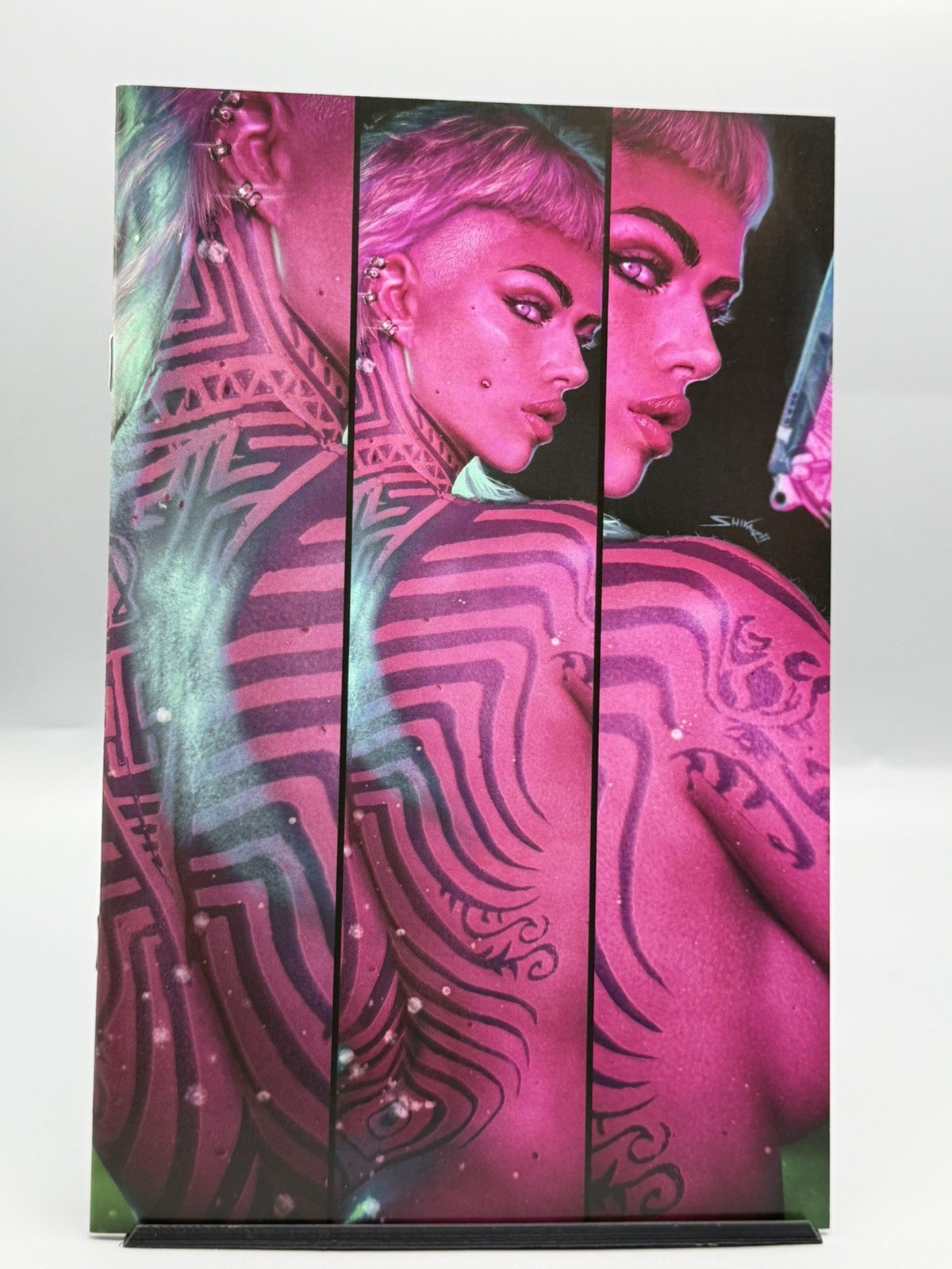 W0RLDTR33 #17 SHIKARII 616 COMICS Virgin Variant B LTD 500  
