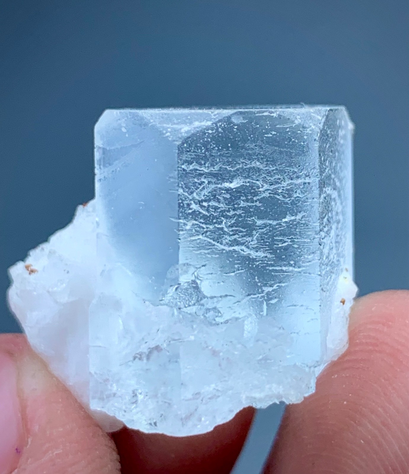 Natural Aesthetic Aquamarine Crystal  From Pakistan (40 carats )