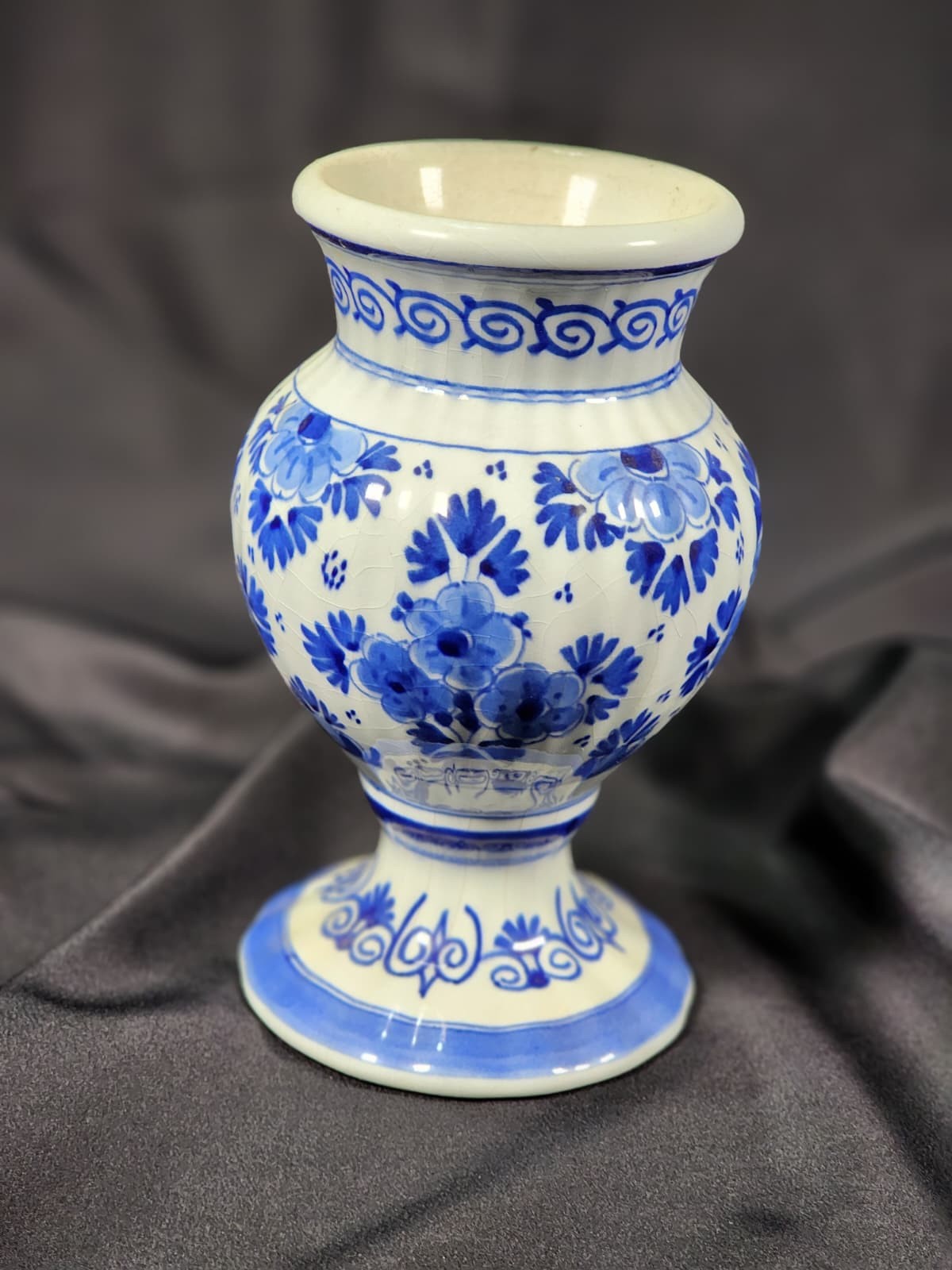 Vintage Royal Delft 1974 \
