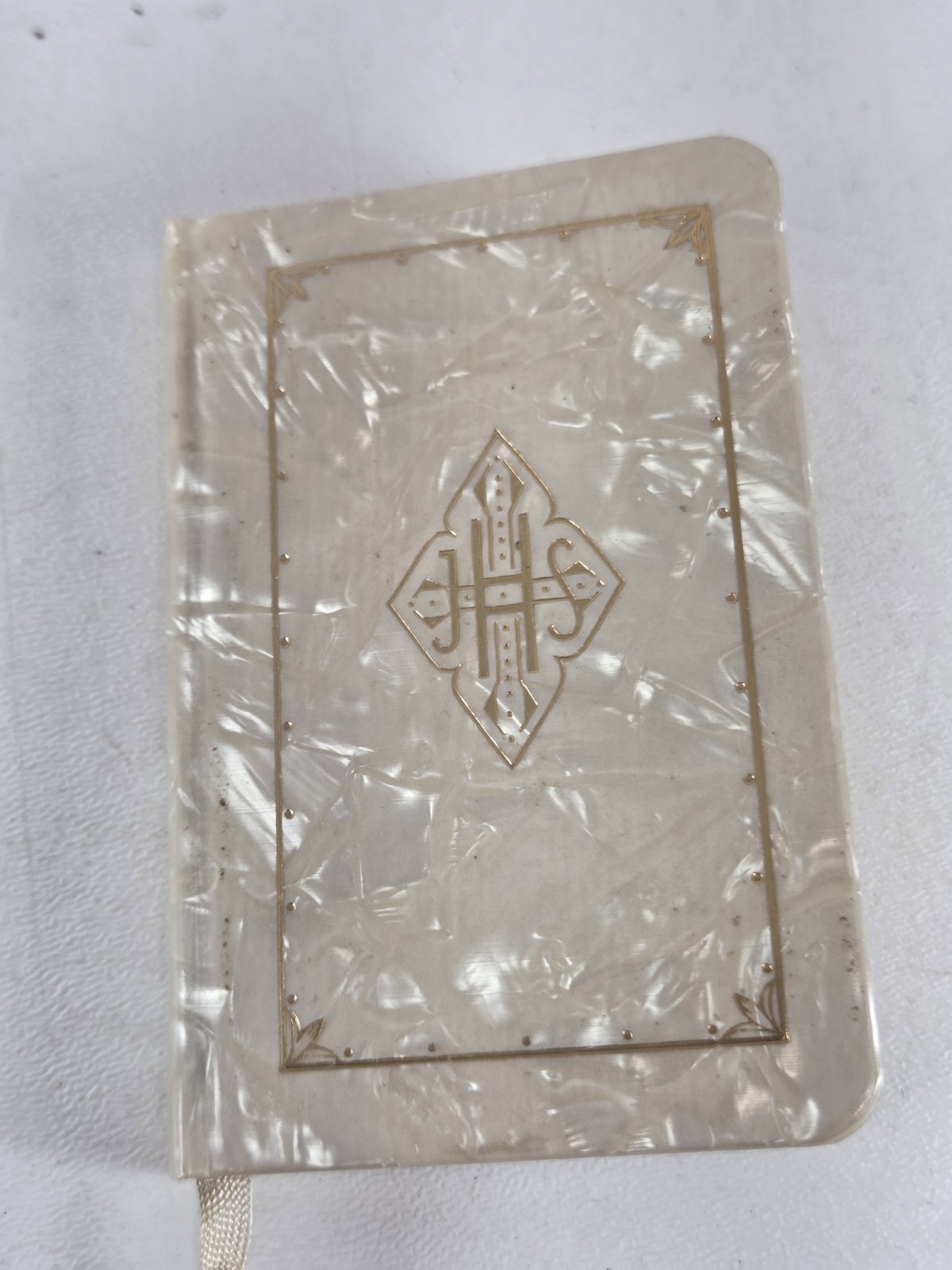 Rare Unique Catholic Prayer Book 1940 W/cross Inside Mother Of PearlLook Spanish