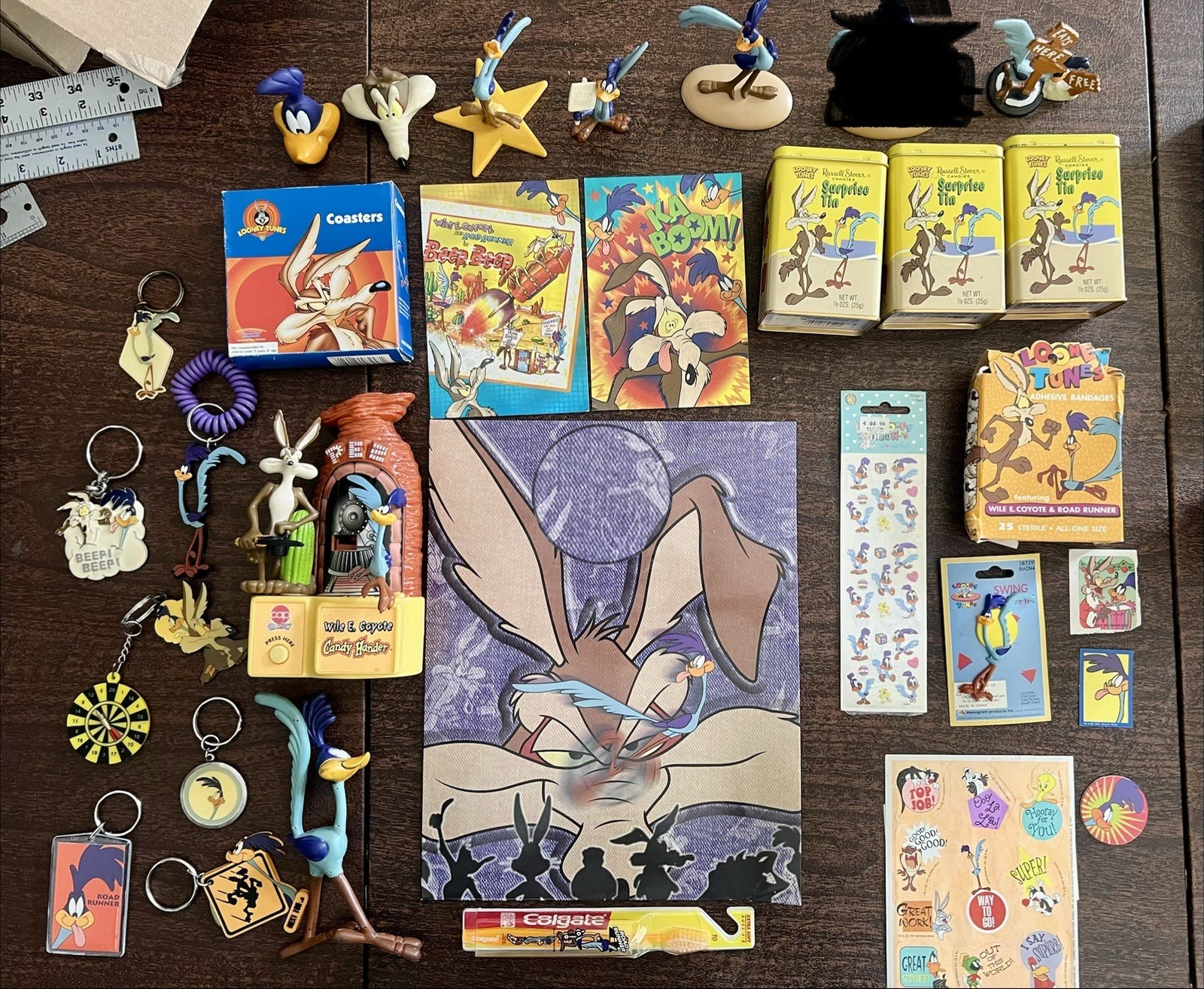 Vintage Warner Bros Looney Tunes Road Runner Wile E Coyote Collectible Lot FUN