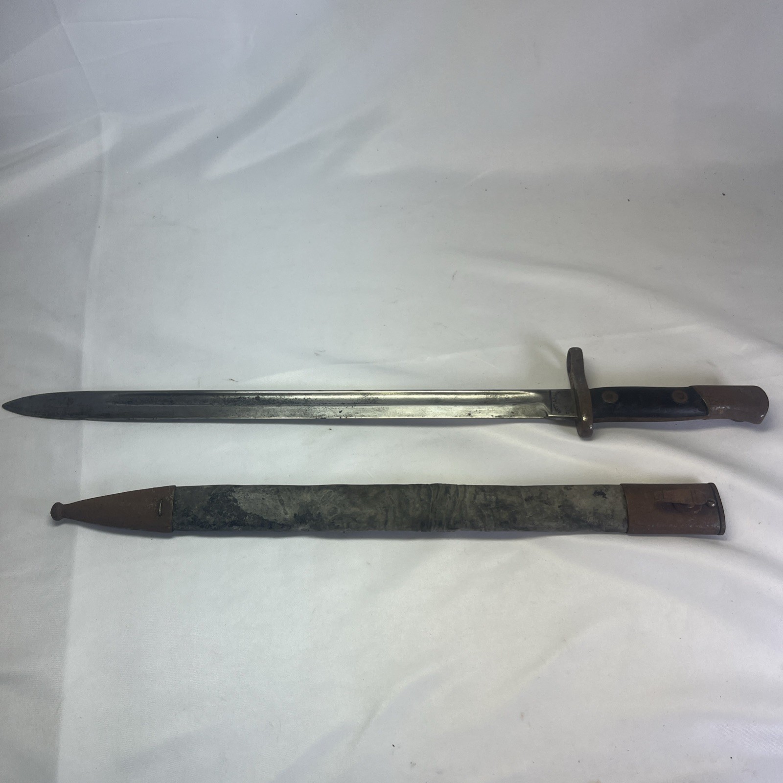 Spanish M1913 Artilleria Toledo Bayonet and Leather Scabbard 