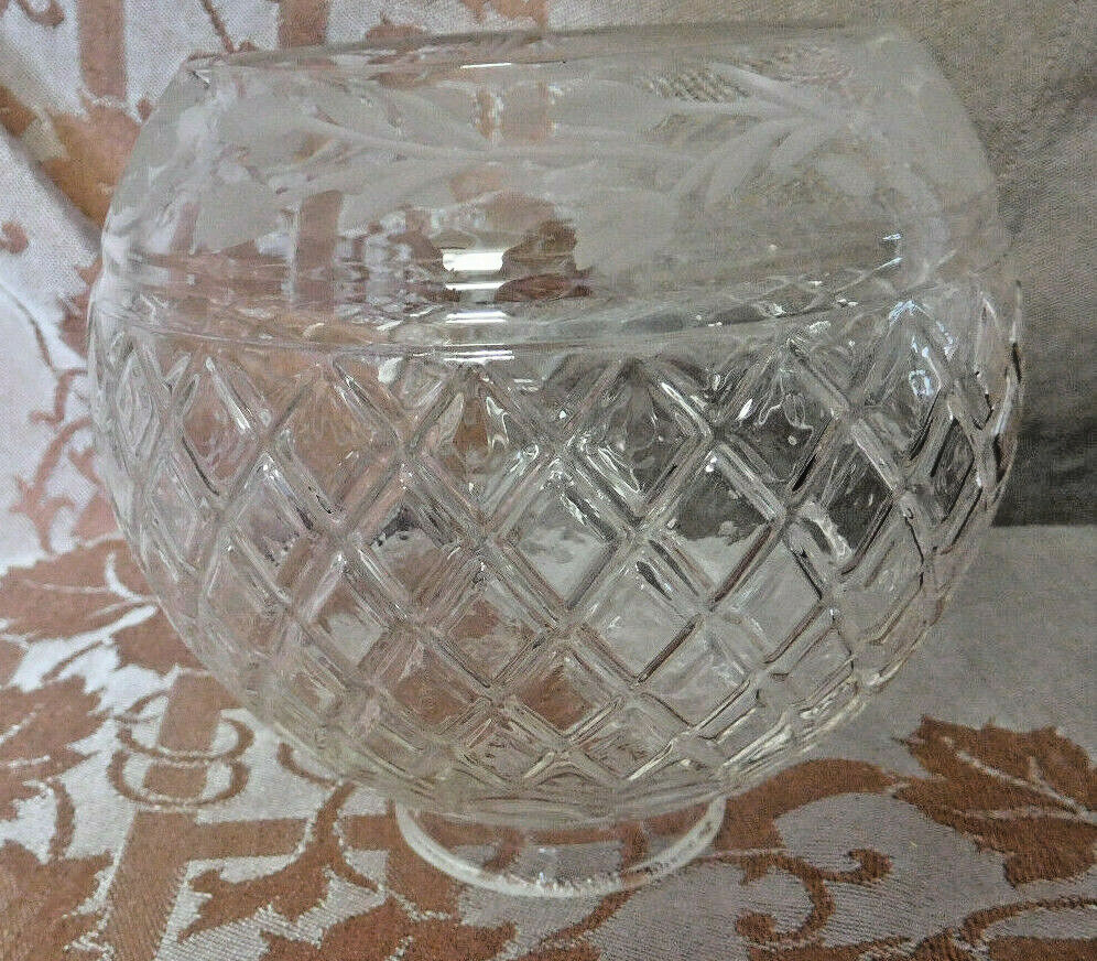 Vtg. Small Etched Glass Lamp Shade/Globe - Floral Design -Diamond Base -EXC- 