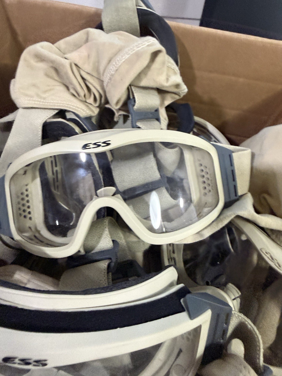 USGI ESS Profile NVG Tan Goggles Clear Lens Only w/ Carrying Case 1PC USGI ESS Profile NVG Tan Goggles Clear Lens Only w/ Carrying Case 1PC