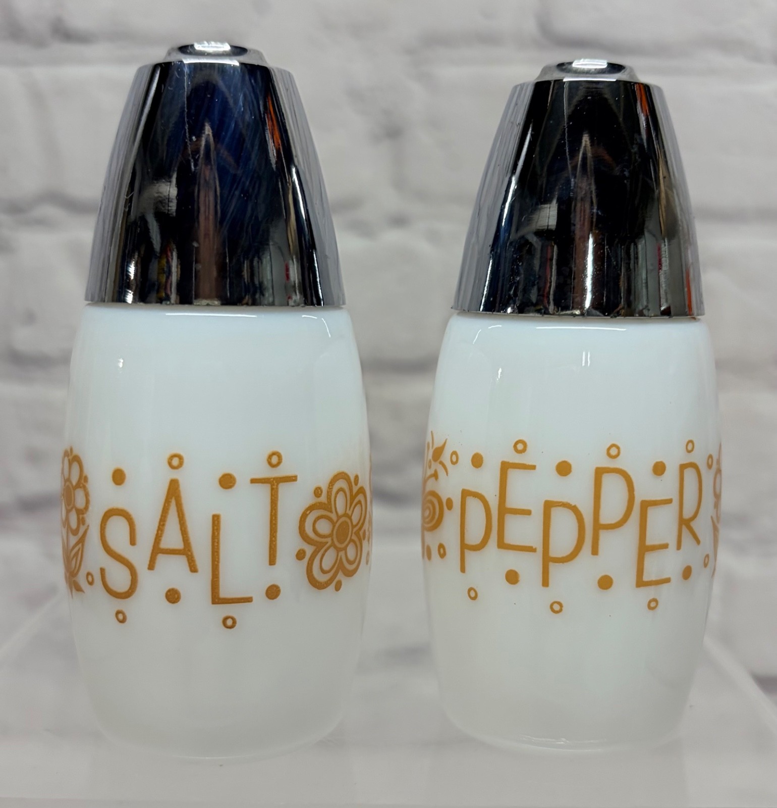 Vintage Gemco Westinghouse Butterfly Gold Salt Pepper Shakers - Pyrex Corelle