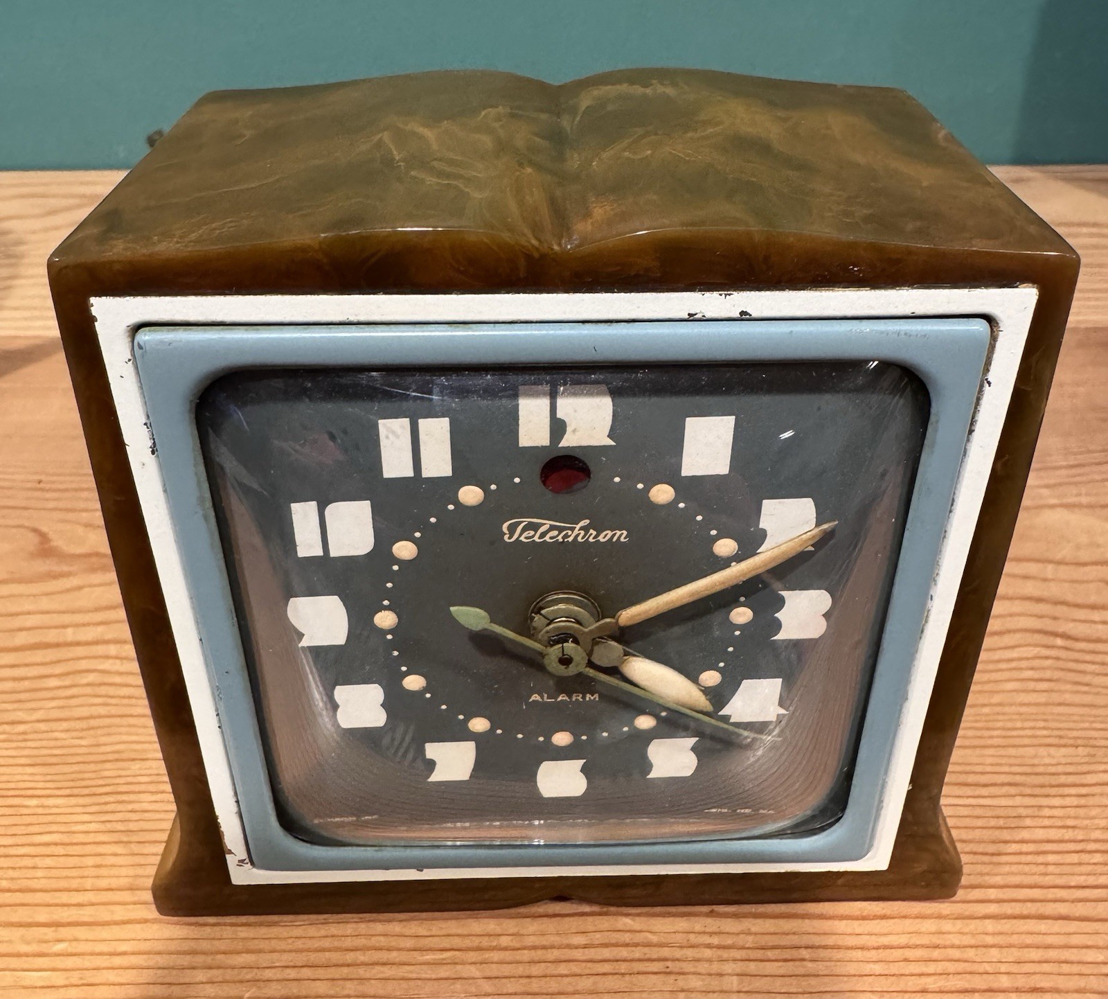 Green Swirl Bakelite Catalin Telechron Clock - Vintage Green Swirl Bakelite Catalin Telechron Clock - Vintage