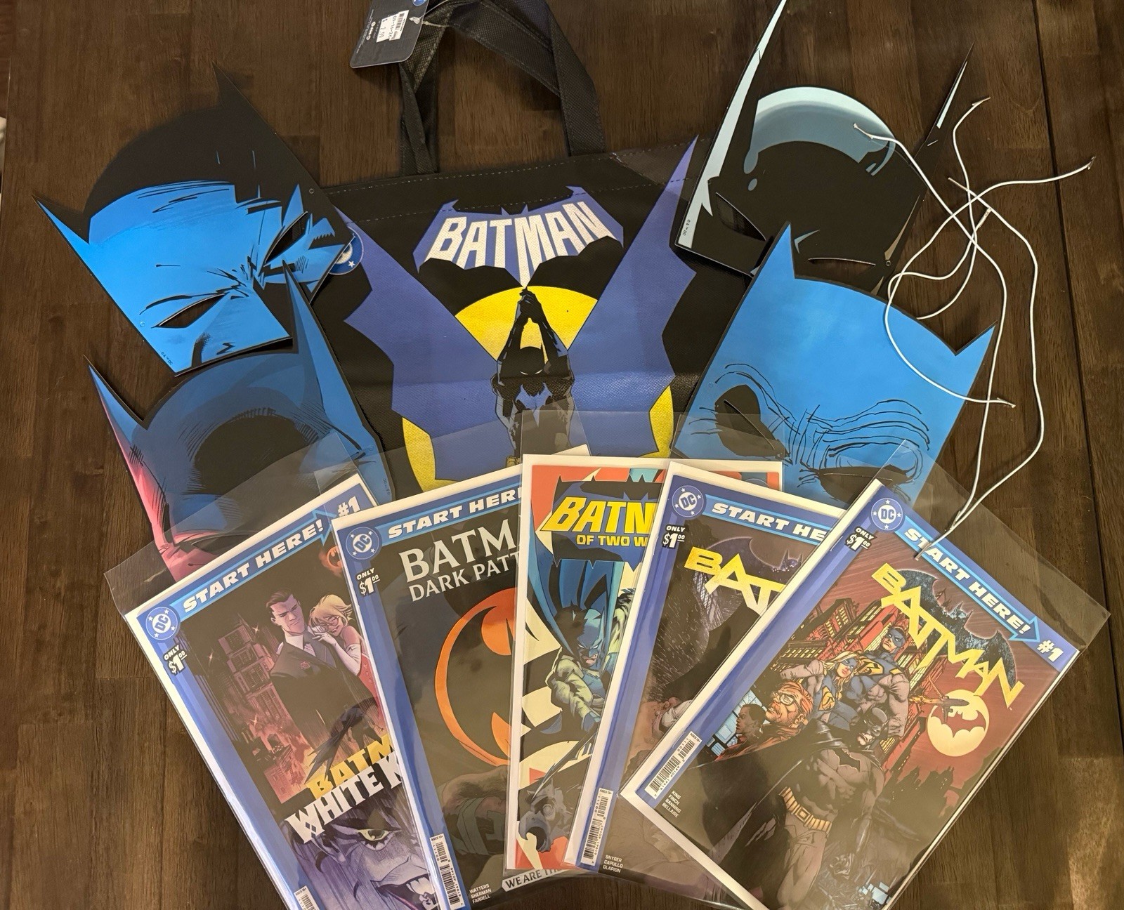 Batman Day 2026 Collector's Set: 5 Comics, Tote Bag & 4 Batman Masks
