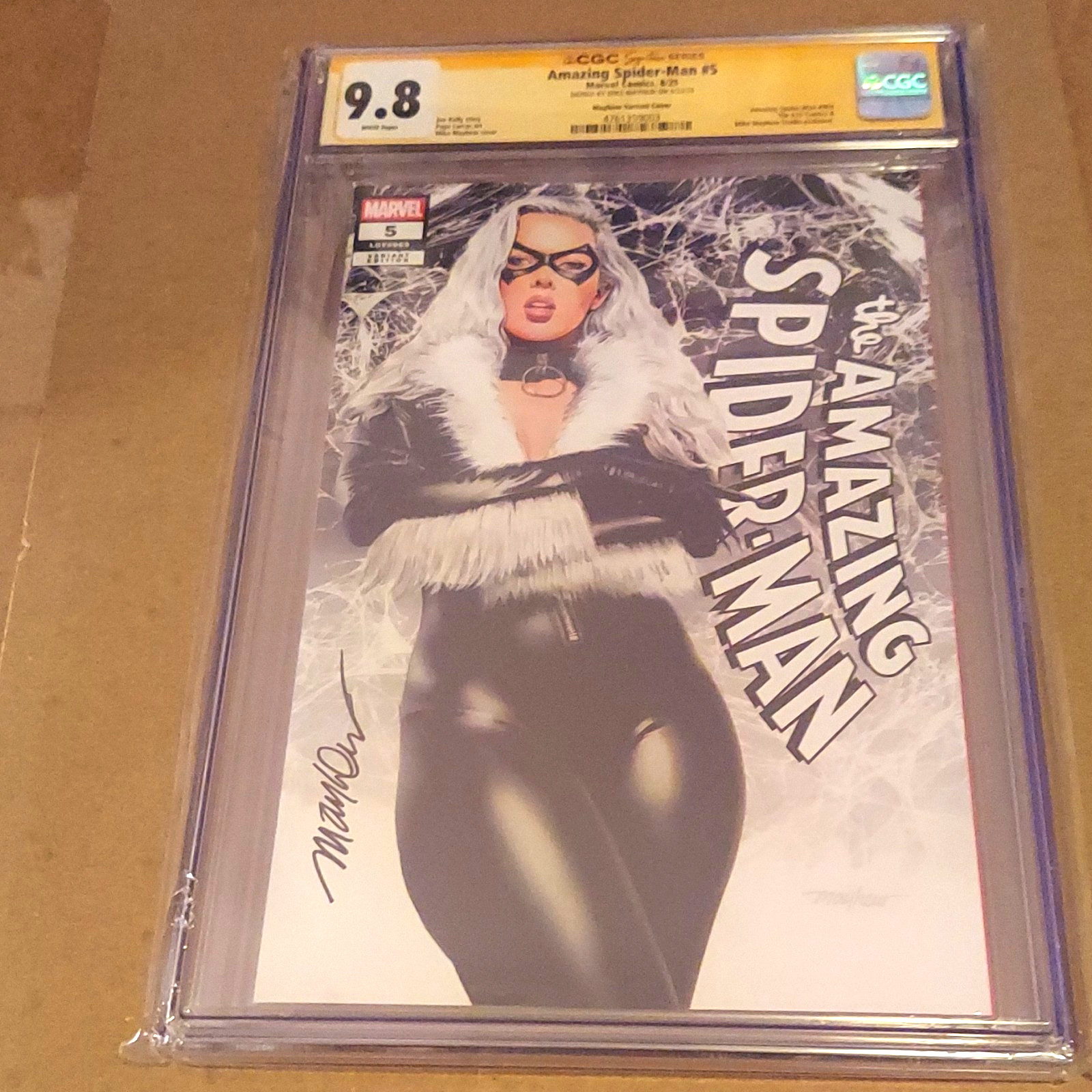 CGC 9.8 Amazing Spider-Man #5 Signature Series Mayhew Limited 3K Total Copies CGC 9.8 Amazing Spider-Man #5 Signature Series Mayhew Limited 3K Total Copies
