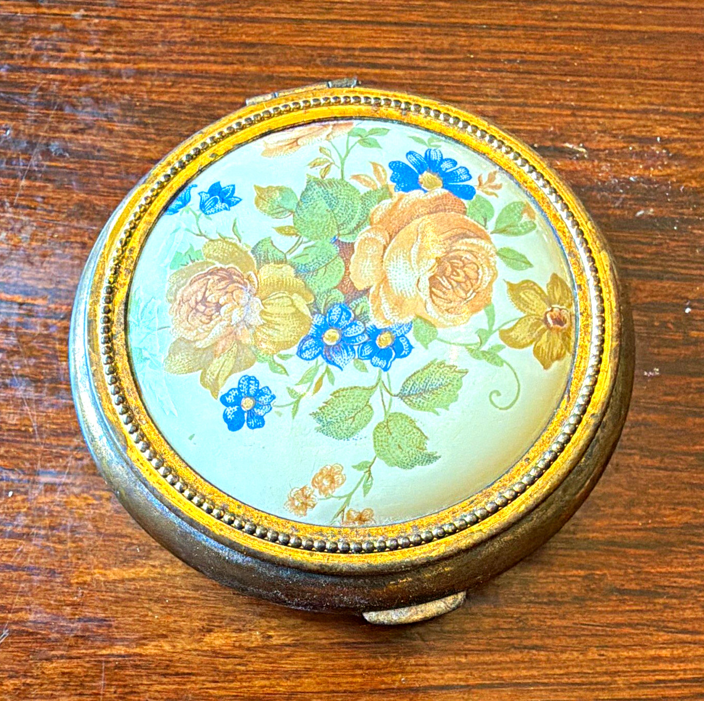 Vintage Floral Powder Compact with Mirror Collectible Cosmetic Compact