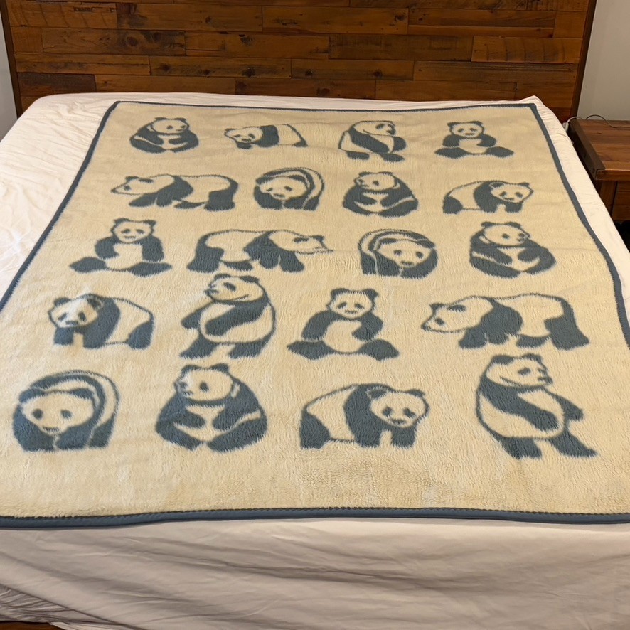 Vuteks Vukovar Crown Crafts Panda Blanket Reversible Blue White Vintage 80x60