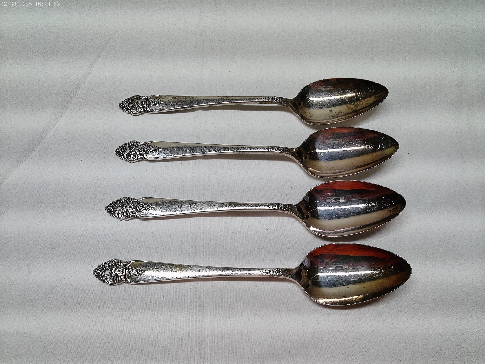 4 Oneida Prestige Silver Plate Distinction Pattern Serving Spoons 8-1/4\