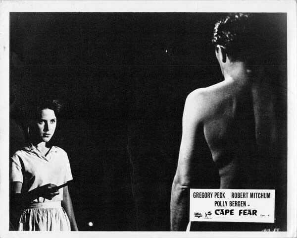 Cape Fear Lori Martin pulls knife on bare chested Robert Mitchum 11x14 photo