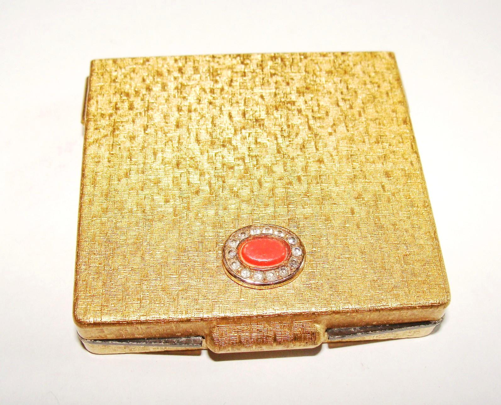 VTG 50s Charles of the Ritz Jeweled Textured Goldtone Powder Compact No Powder