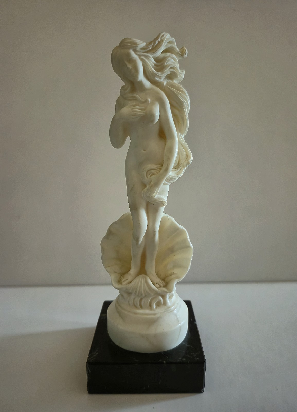 Vtg A Santini Birth of Venus Statue Italy Alabaster Marble Sculpture Nude Shell Vtg A Santini Birth of Venus Statue Italy Alabaster Marble Sculpture Nude Shell