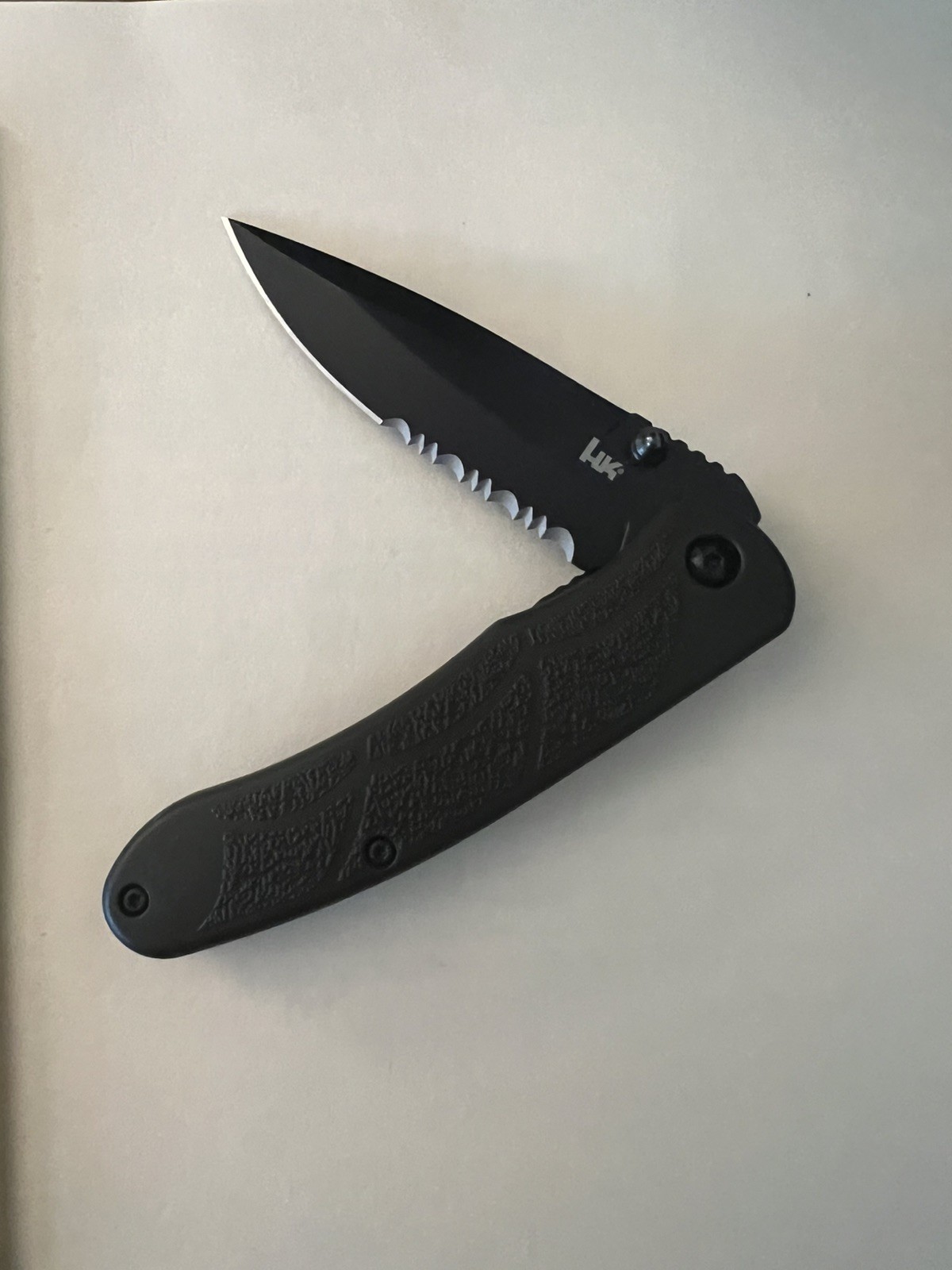 HK Heckler & Koch H&K P30 Assist Benchmade Assisted Pocket Knife Model 8CR13