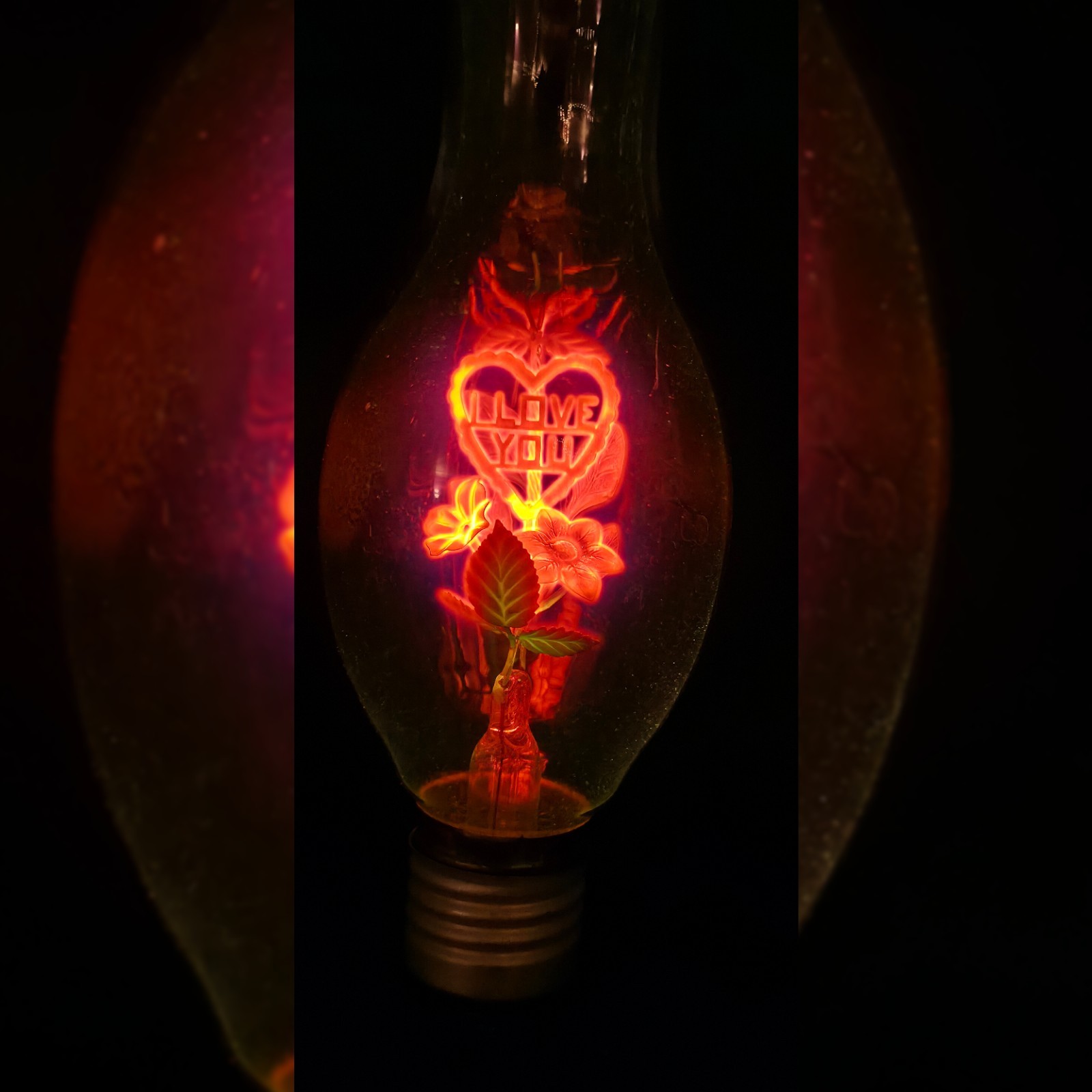 Vintage Aerolux Lightbulb 1930's Vintage Aerolux Lightbulb 1930's