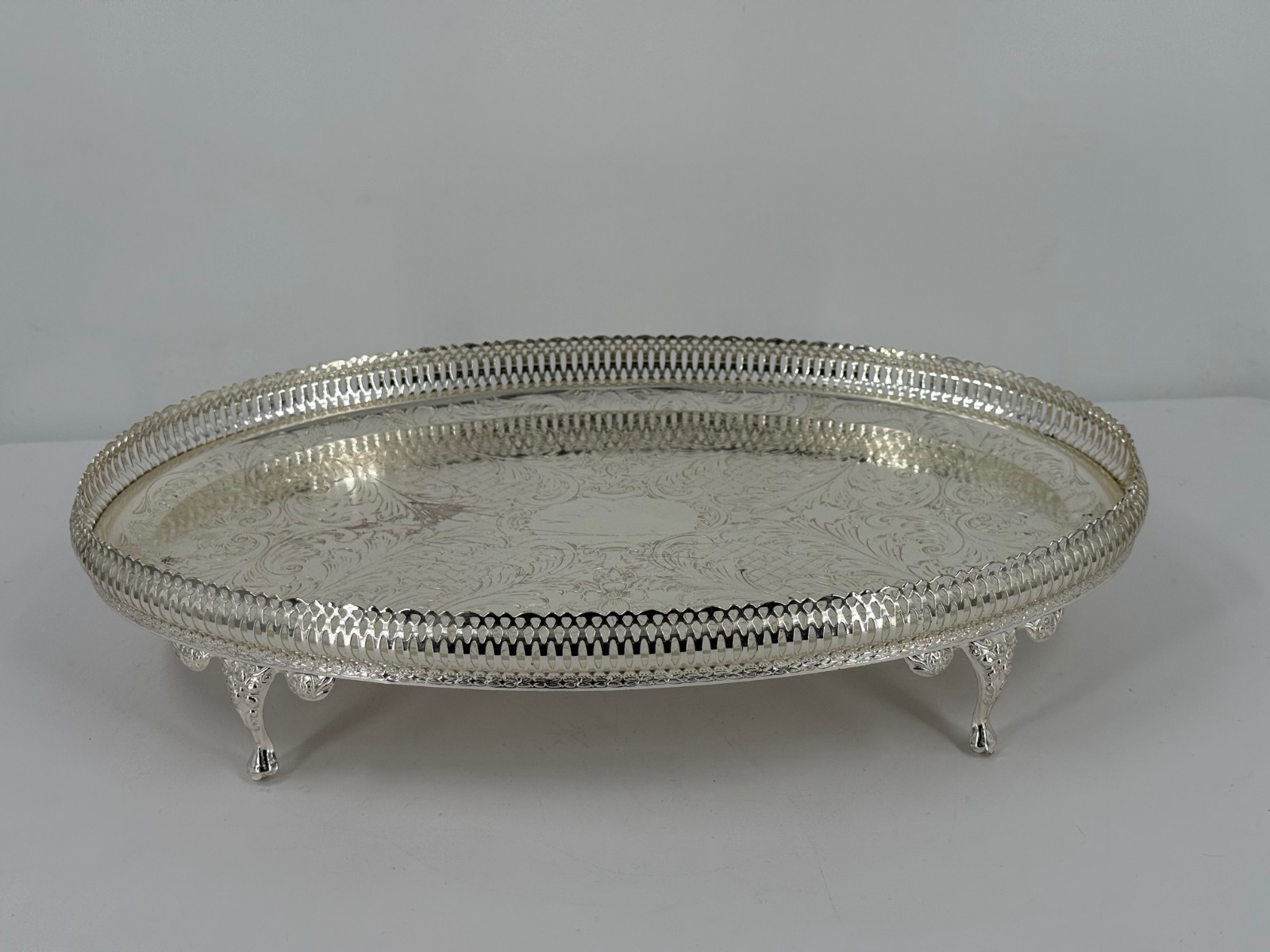 Vintage Mayell Queen Anne England Silver Plated Oval Footed Gallery Tray