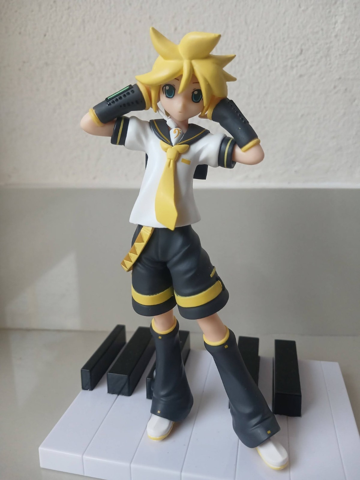 Vocaloid Anime Game Kagamine Len EX Figure Model SEGA