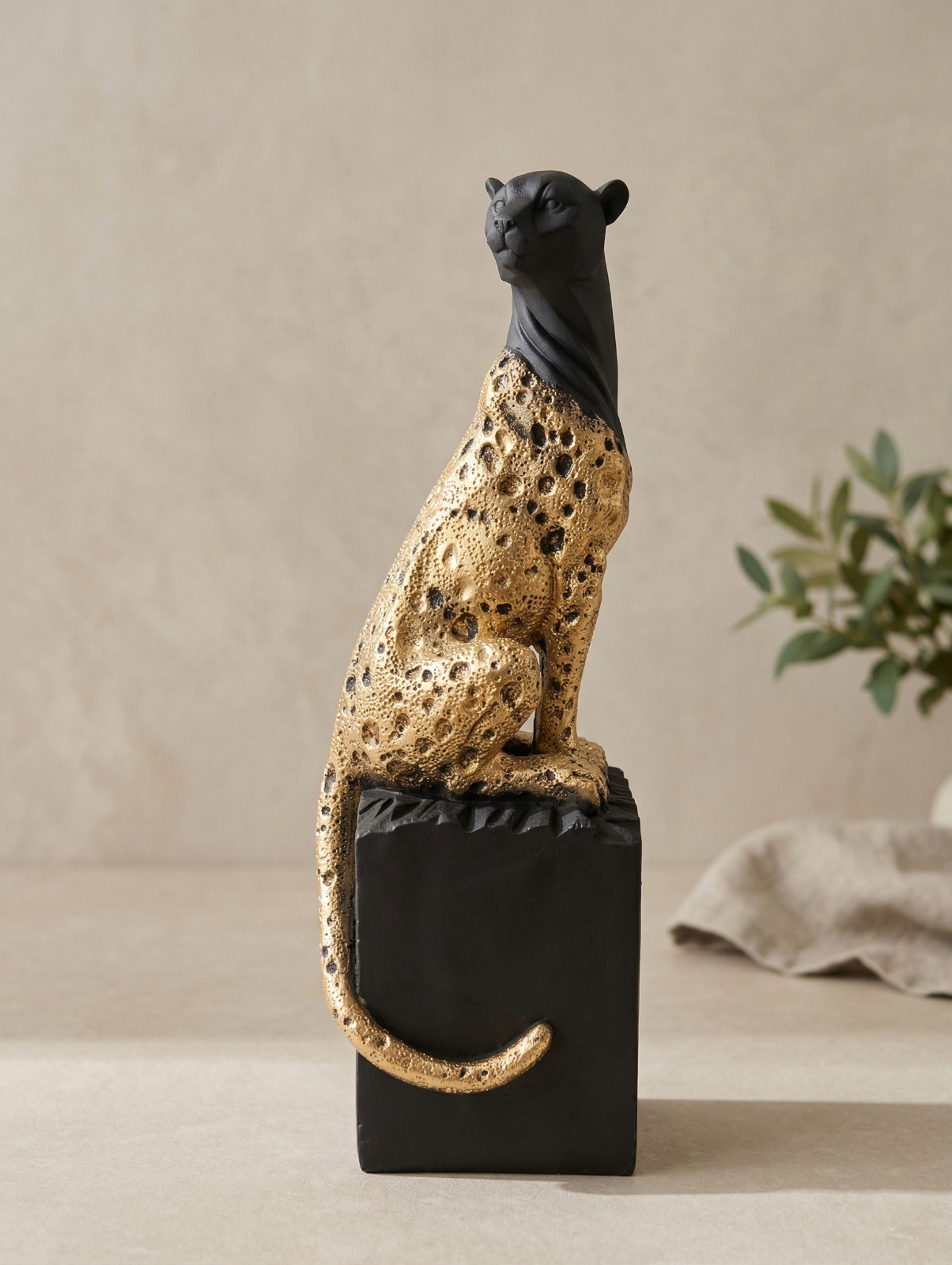 Cheetah Leopard Figurine Gold Black Resin Statue Modern Luxury Home Decor Gift Cheetah Leopard Figurine Gold Black Resin Statue Modern Luxury Home Decor Gift