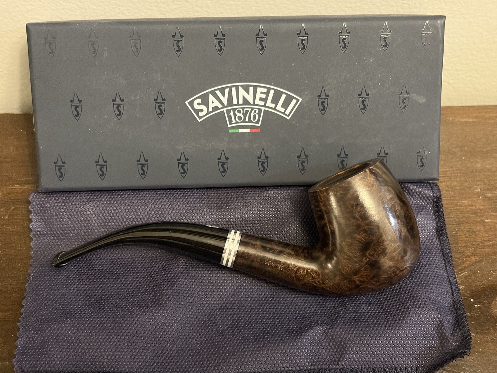 Savinelli Bianca 606 KS Smooth Bent Tobacco Pipe New w/Box & Papers - Beautiful