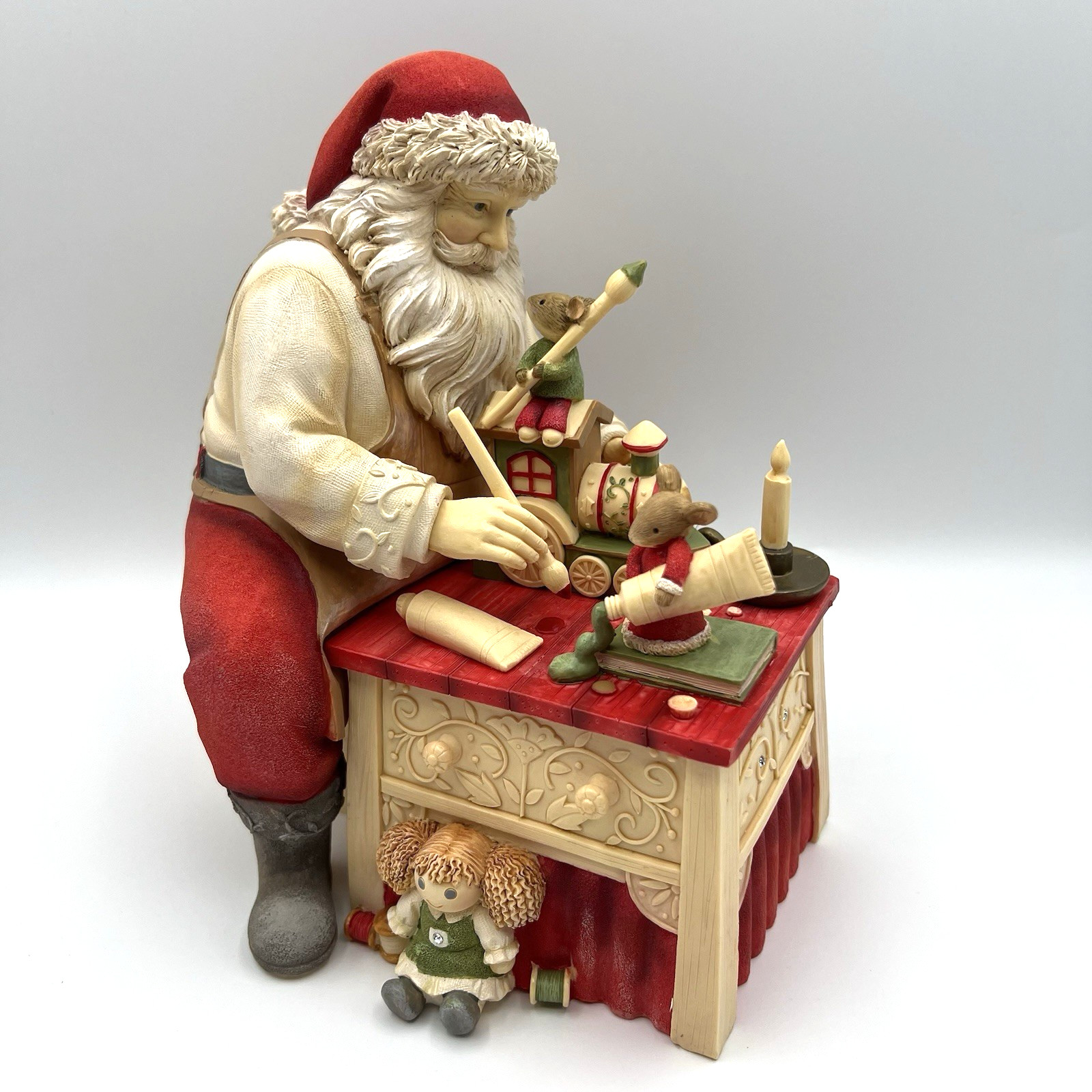 Enesco The Heart of Christmas 6001374 Santa Finishing Touches With Mice Brushes