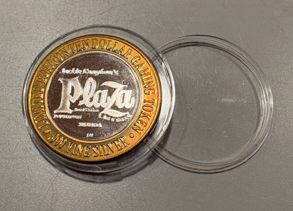 UNION PLAZA CASINO LAS VEGAS NV $10 TOKEN .999 SILVER JOHN WAYNE HOLLYWOO UNC