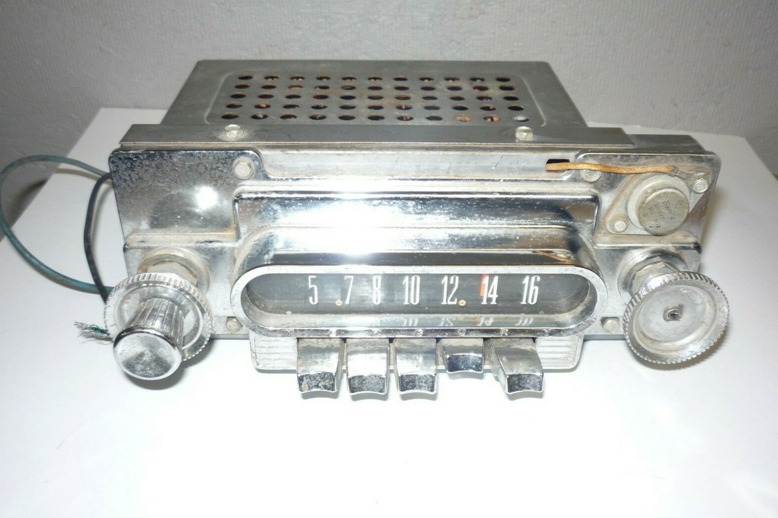 RARE VTG. MERCURY FOMOCO CAR RADIO - PUSH BUTTON MOBILE AUTO - 1962 ?  UNTESTED