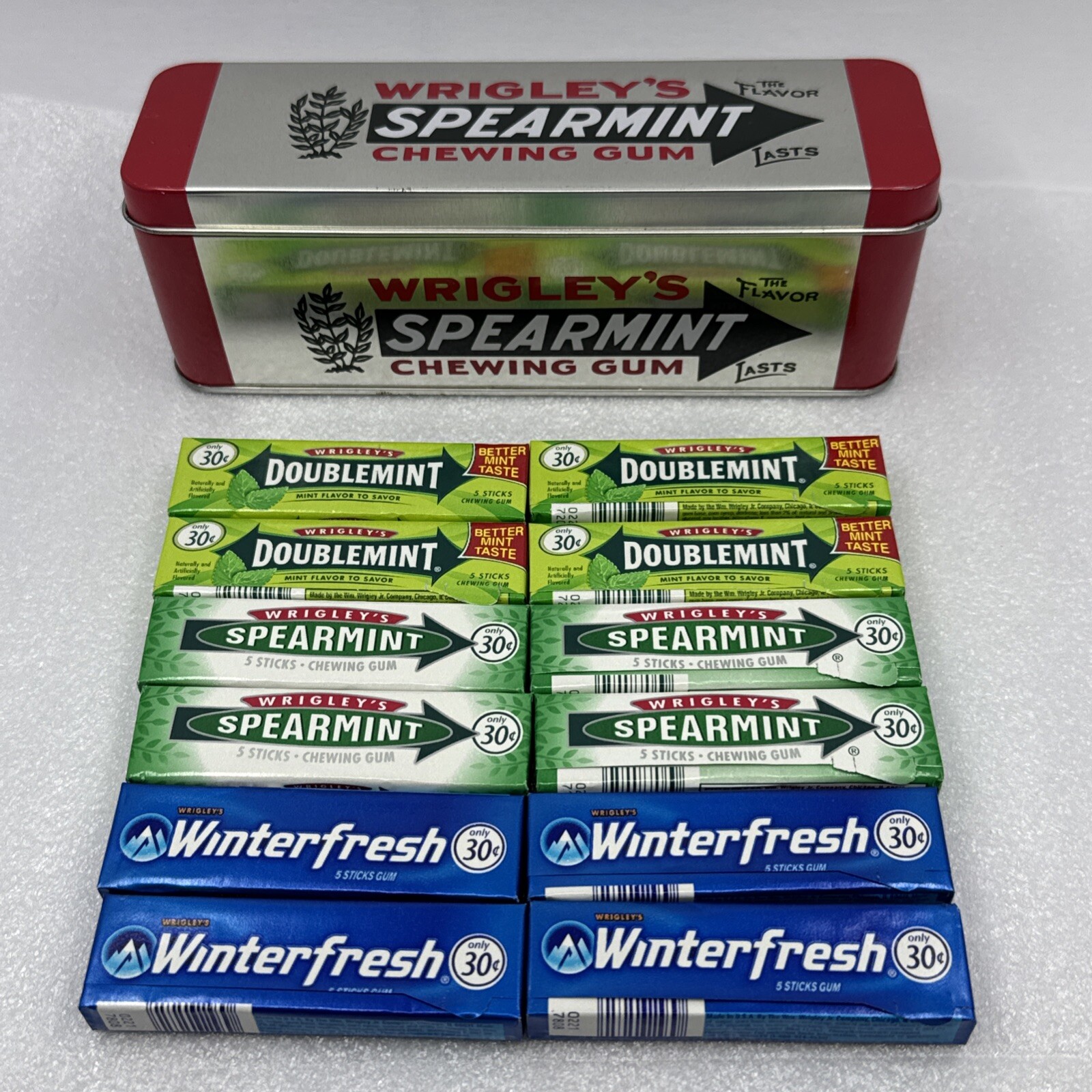 Wrigley\'s Chewing Gum Metal Tin With 12 Brand New 30¢ Packs Of Gum 5 Sticks Each