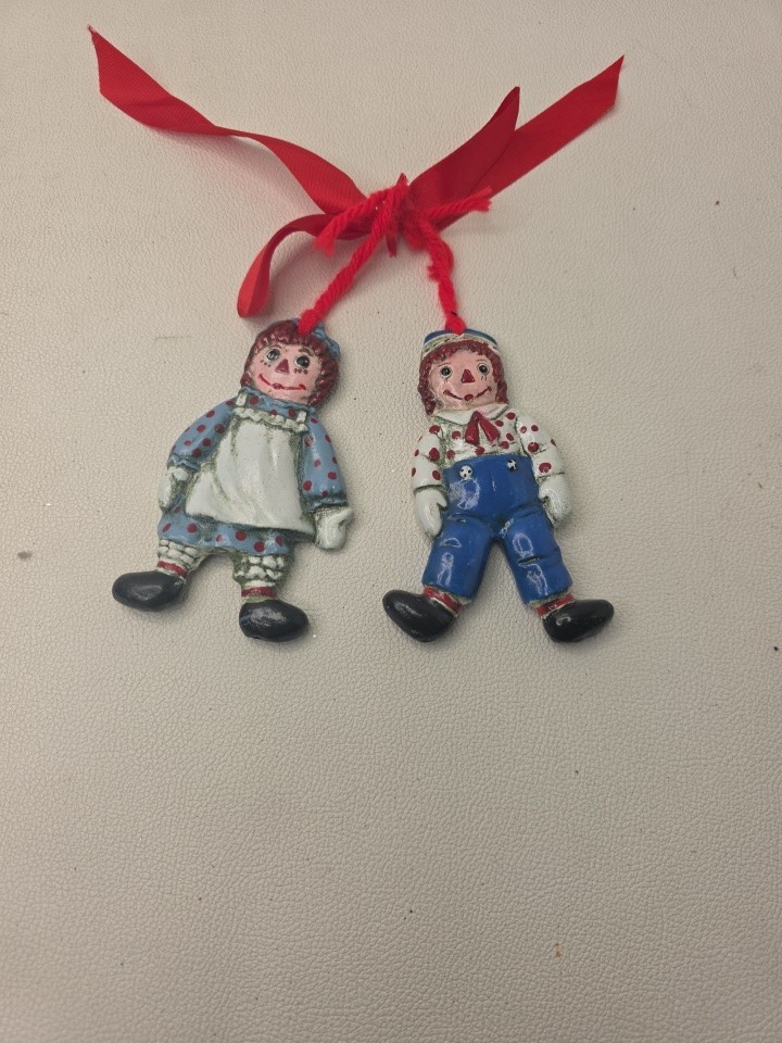Vintage Hand Painted Ceramic Raggedy Ann & Andy Christmas Ornament Pair 4\